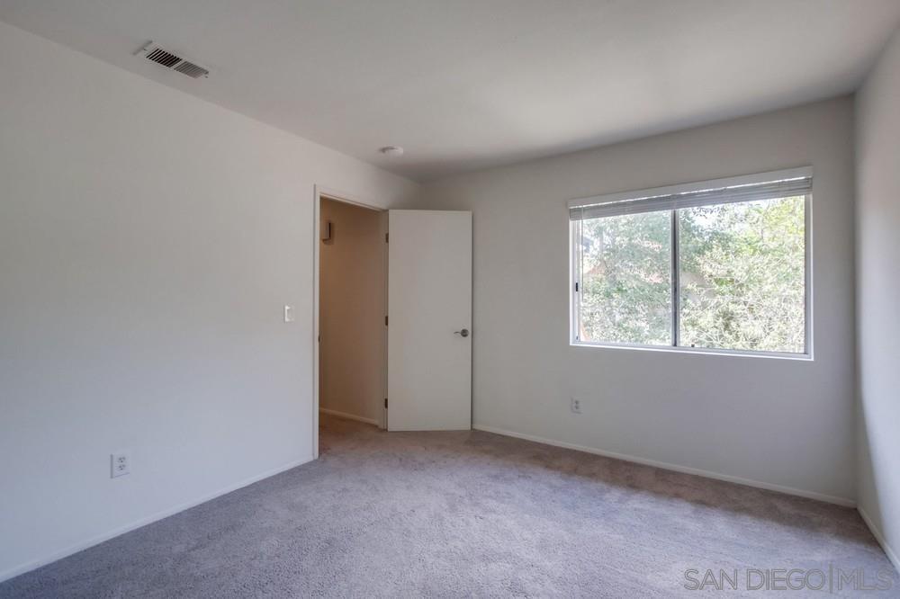Detail Gallery Image 31 of 36 For 11215  Avenida De Los Lobos  D, San Diego,  CA 92127 - 2 Beds | 2 Baths
