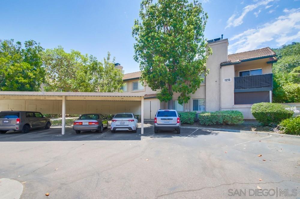 Detail Gallery Image 33 of 36 For 11215  Avenida De Los Lobos  D, San Diego,  CA 92127 - 2 Beds | 2 Baths