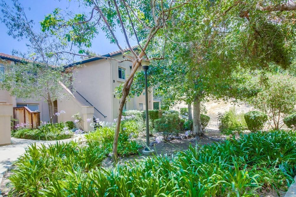 Detail Gallery Image 34 of 36 For 11215  Avenida De Los Lobos  D, San Diego,  CA 92127 - 2 Beds | 2 Baths