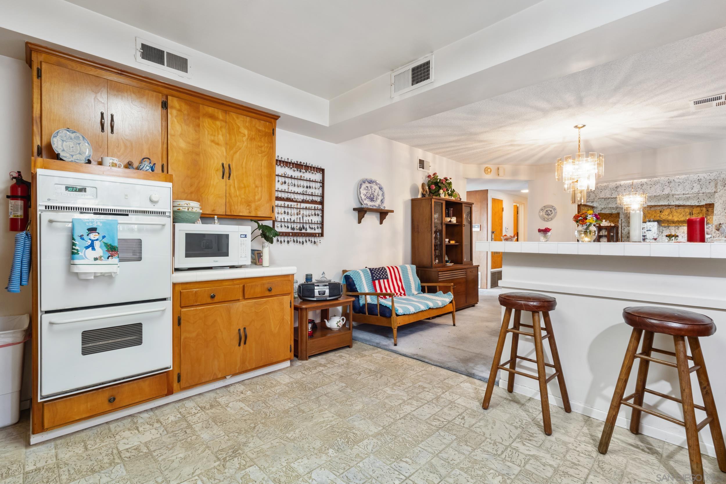 Detail Gallery Image 8 of 25 For 1724 S Santa Fe Ave, Vista,  CA 92084 - 3 Beds | 2 Baths