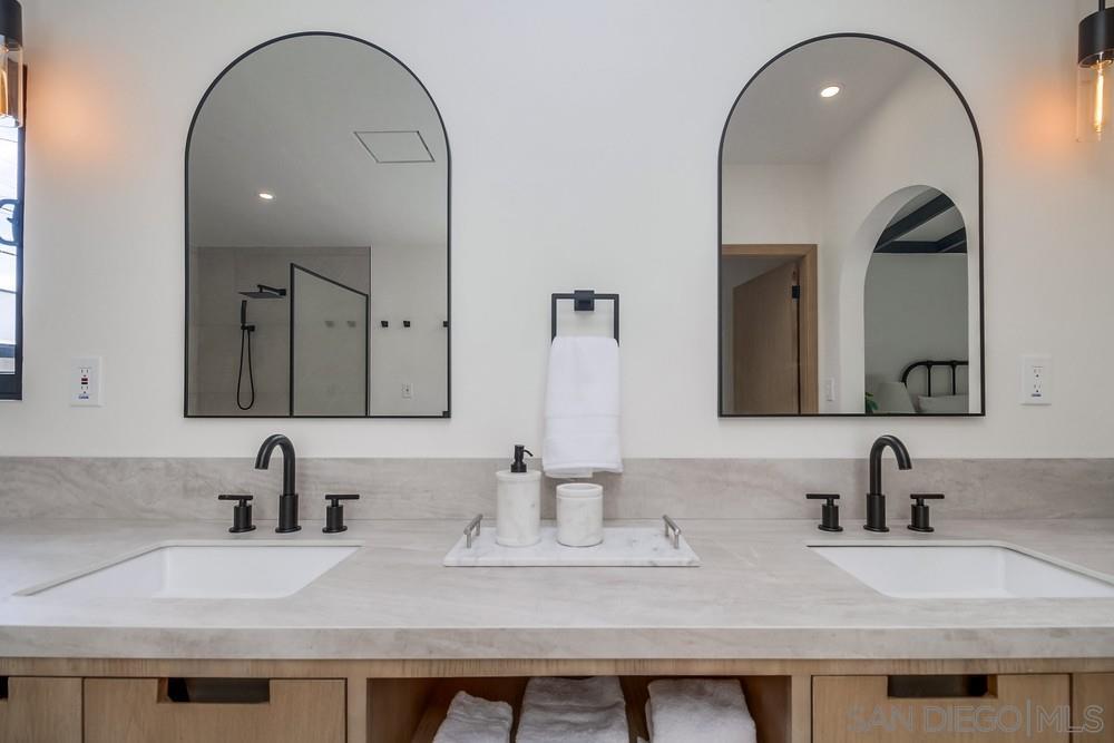 Detail Gallery Image 19 of 38 For 1855  Reed, San Diego,  CA 92109 - 3 Beds | 2/1 Baths