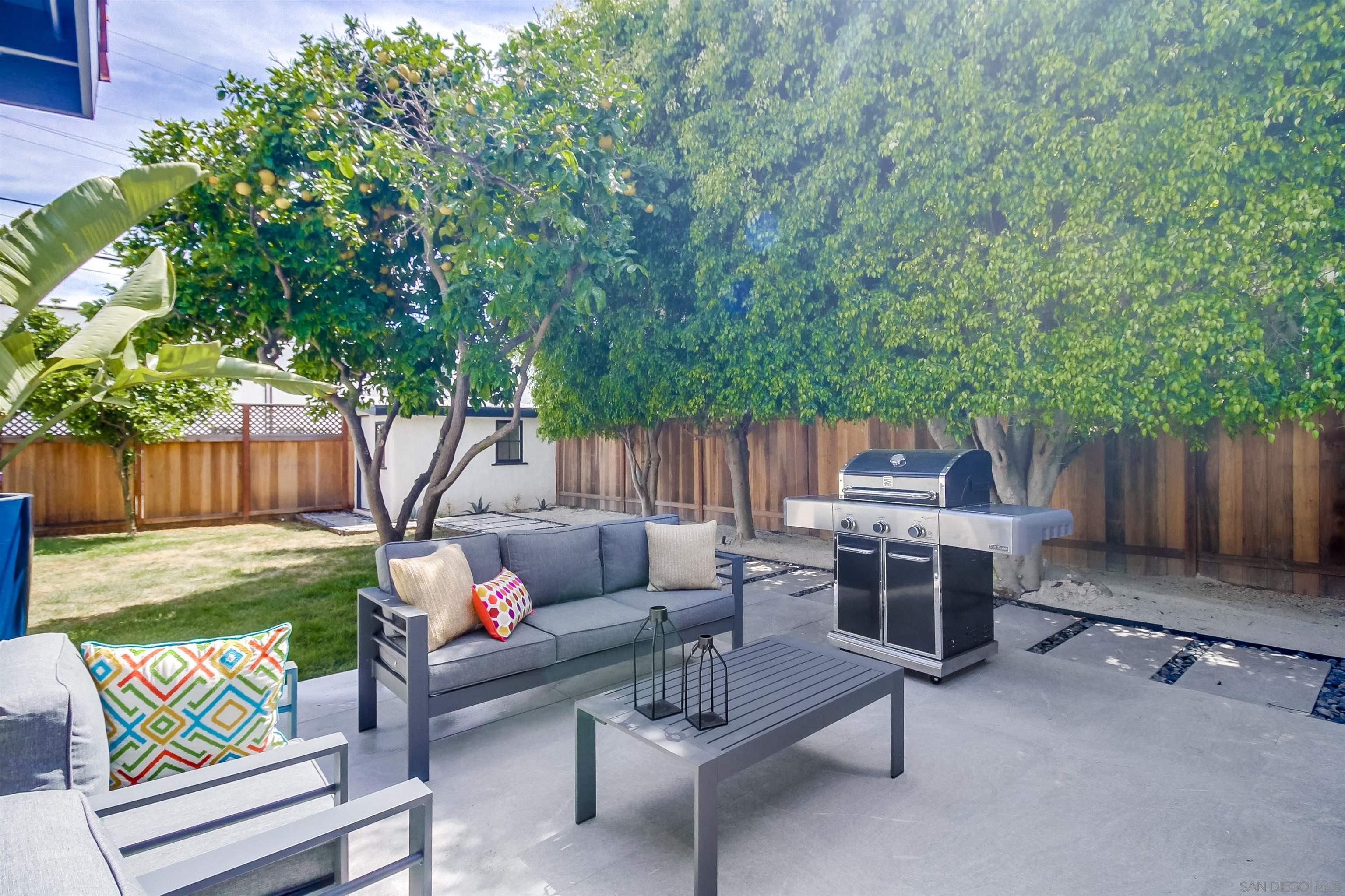 Detail Gallery Image 25 of 38 For 1855  Reed, San Diego,  CA 92109 - 3 Beds | 2/1 Baths