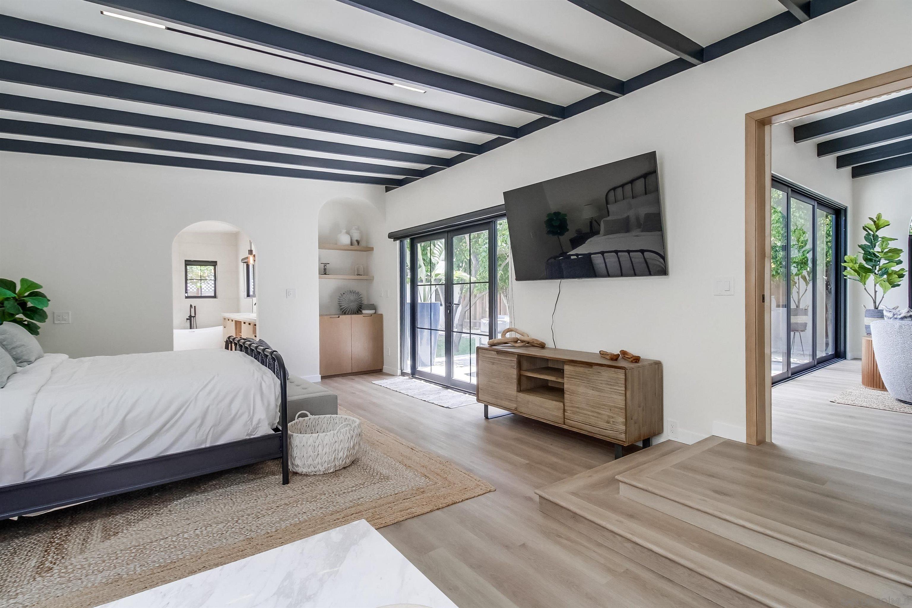 Detail Gallery Image 34 of 38 For 1855  Reed, San Diego,  CA 92109 - 3 Beds | 2/1 Baths