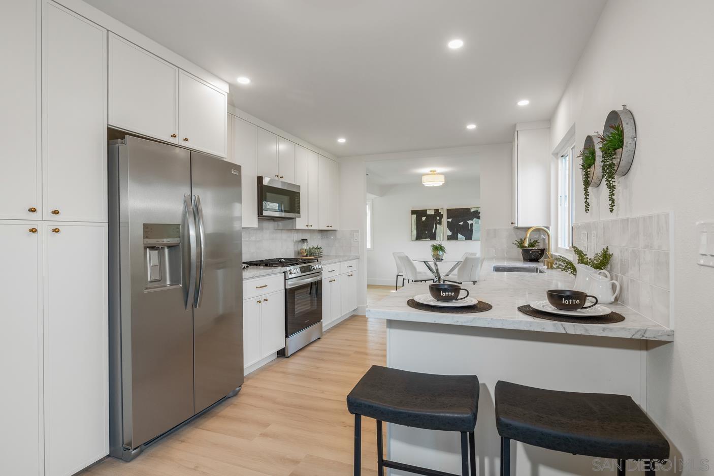 Detail Gallery Image 13 of 42 For 1755  253rd St, Lomita,  CA 90717 - 4 Beds | 2/1 Baths