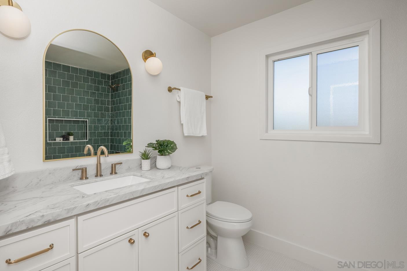 Detail Gallery Image 26 of 42 For 1755  253rd St, Lomita,  CA 90717 - 4 Beds | 2/1 Baths