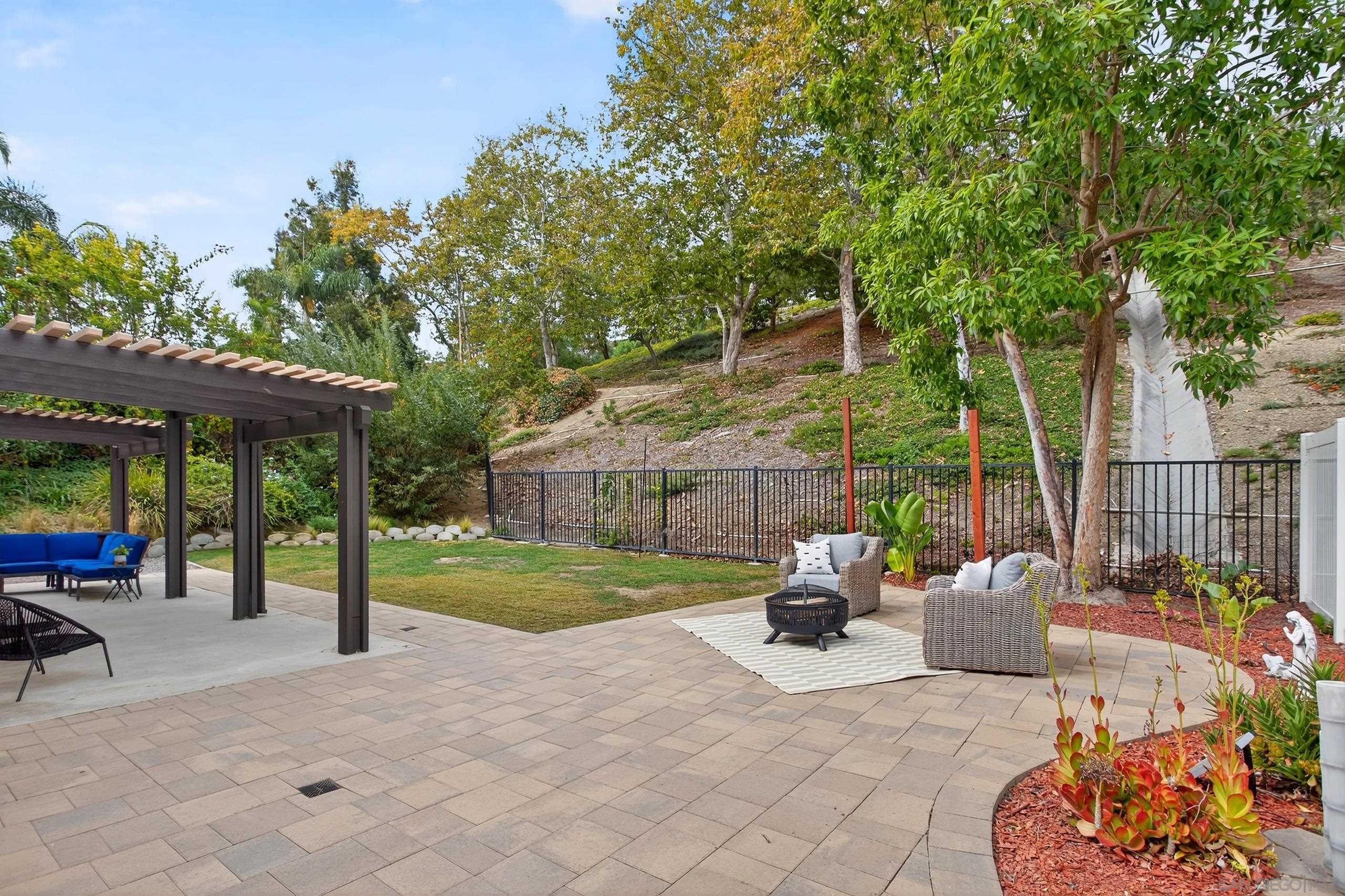 Detail Gallery Image 27 of 44 For 5  San Sebastian, Rancho Santa Margarita,  CA 92688 - 3 Beds | 2/1 Baths