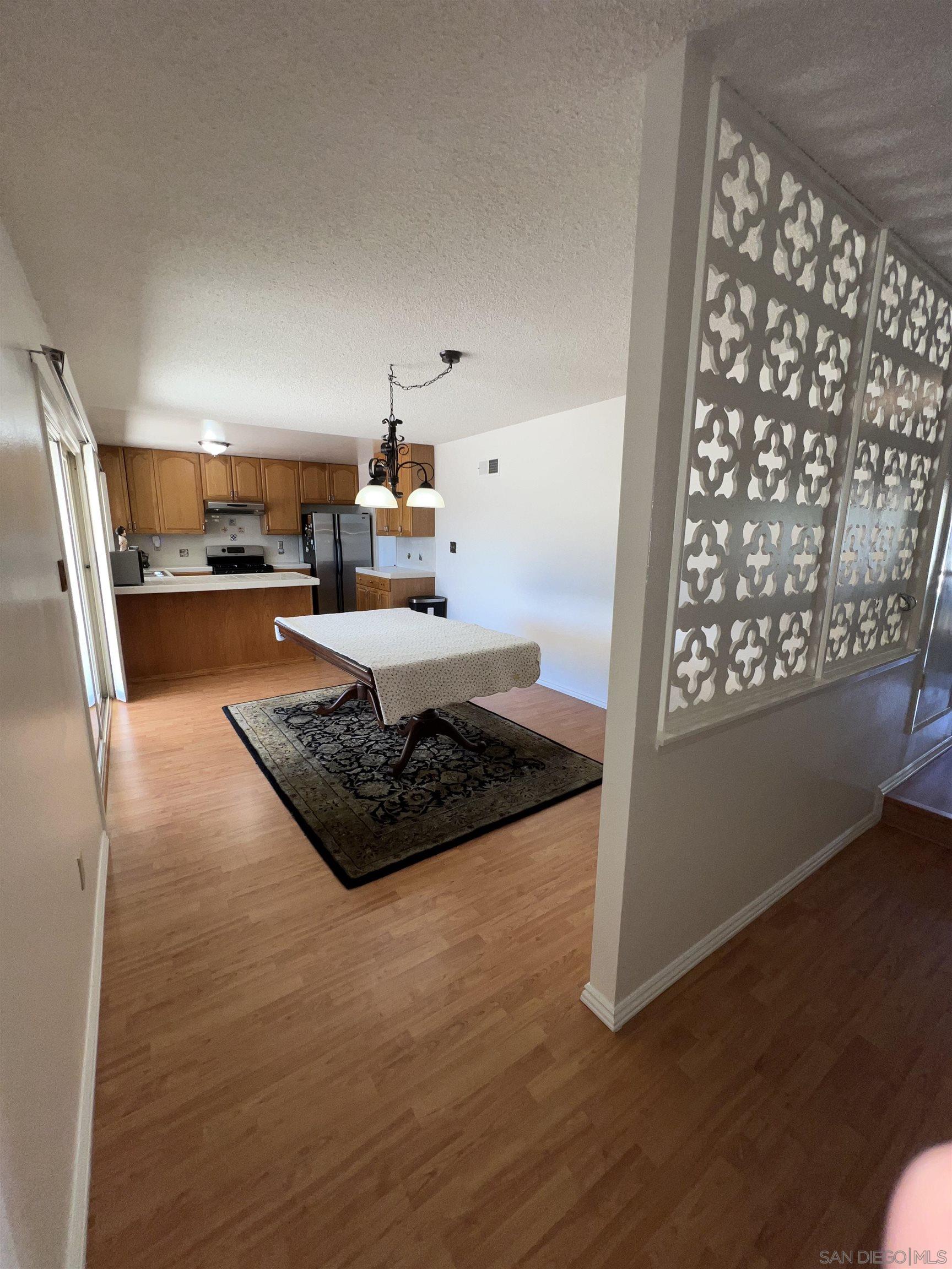 Detail Gallery Image 4 of 13 For 7521  Gateshead St, San Diego,  CA 92111 - 4 Beds | 2 Baths