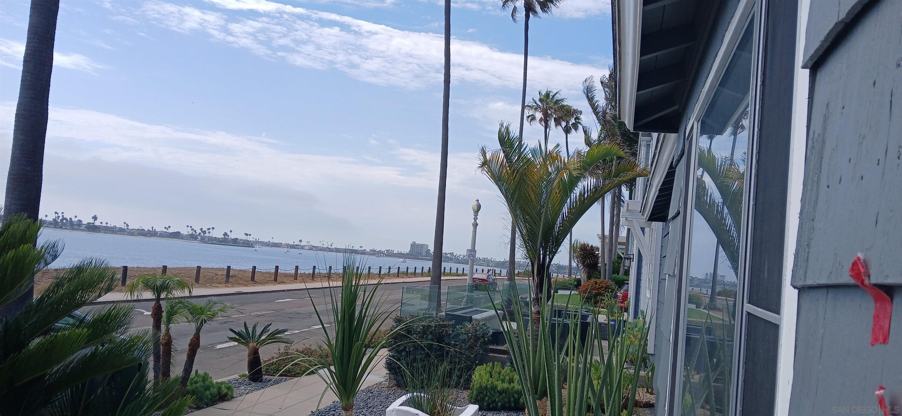 Detail Gallery Image 17 of 36 For 3403  Riviera, San Diego,  CA 92109 - 4 Beds | 2 Baths