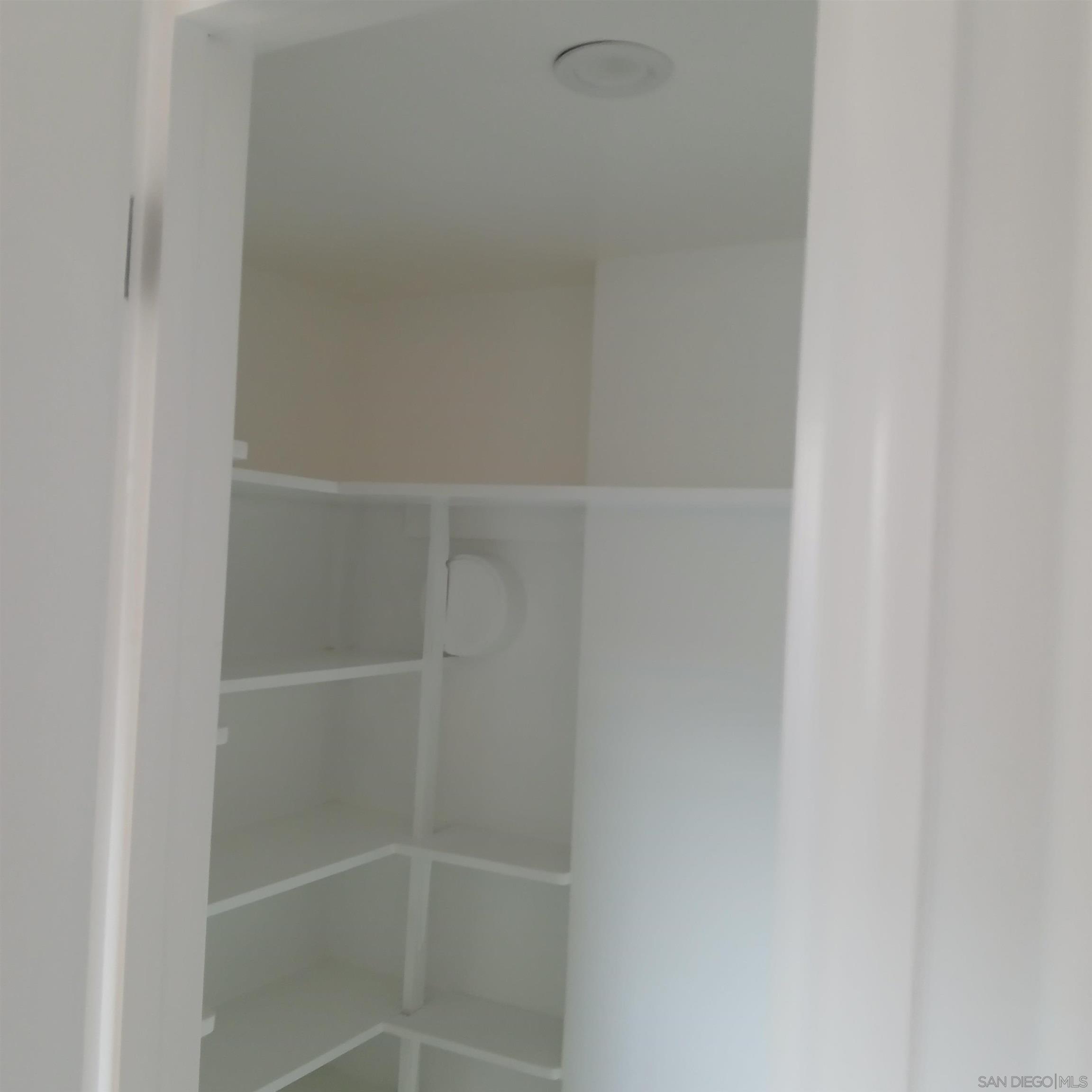 Detail Gallery Image 23 of 36 For 3403  Riviera, San Diego,  CA 92109 - 4 Beds | 2 Baths