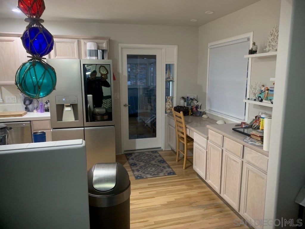 Detail Gallery Image 8 of 36 For 3403  Riviera, San Diego,  CA 92109 - 4 Beds | 2 Baths