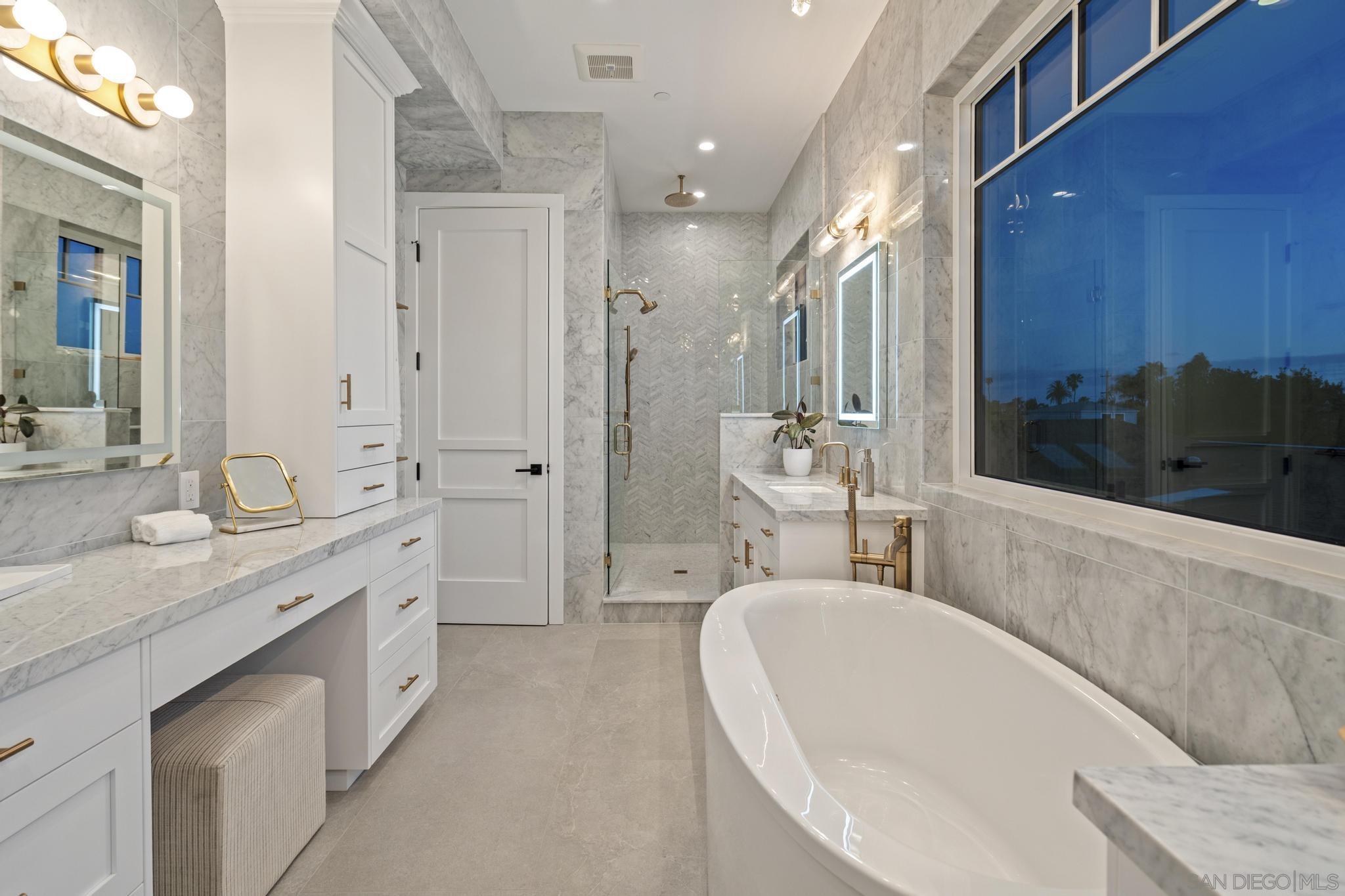 Detail Gallery Image 47 of 75 For 462  Westbourne St, La Jolla,  CA 92037 - 5 Beds | 4/1 Baths