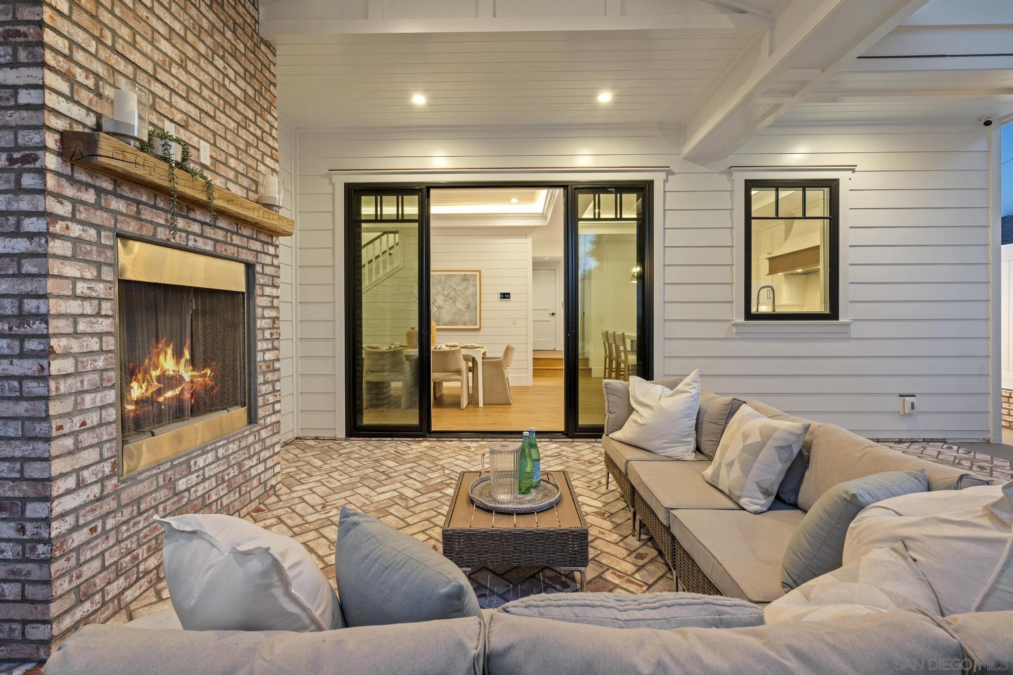 Detail Gallery Image 7 of 75 For 462  Westbourne St, La Jolla,  CA 92037 - 5 Beds | 4/1 Baths