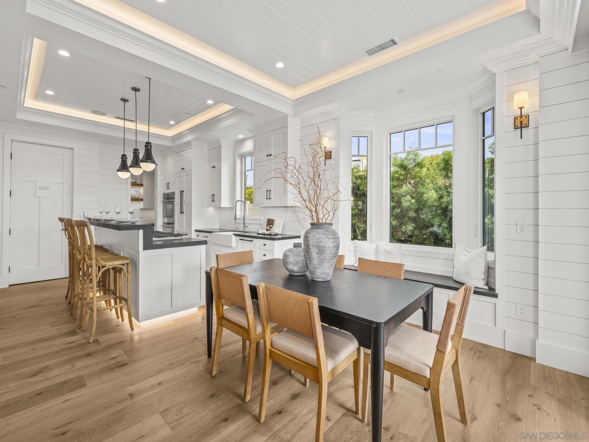 Detail Gallery Image 18 of 71 For 466  Westbourne St, La Jolla,  CA 92037 - 5 Beds | 3/2 Baths