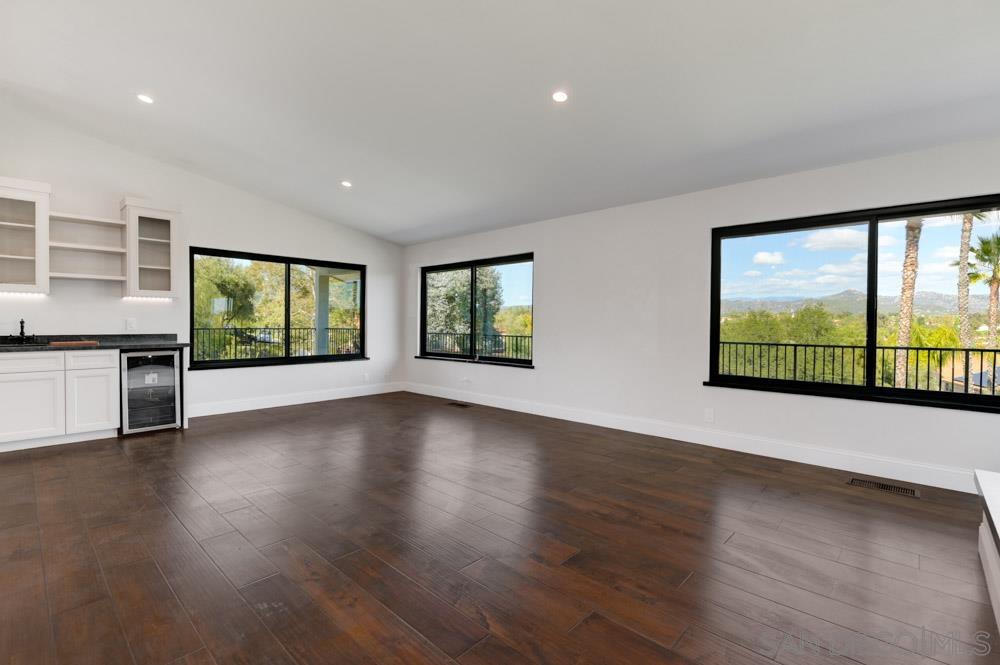 Detail Gallery Image 12 of 63 For 1080  Landavo Rancho Rd, Escondido,  CA 92027 - 4 Beds | 3 Baths