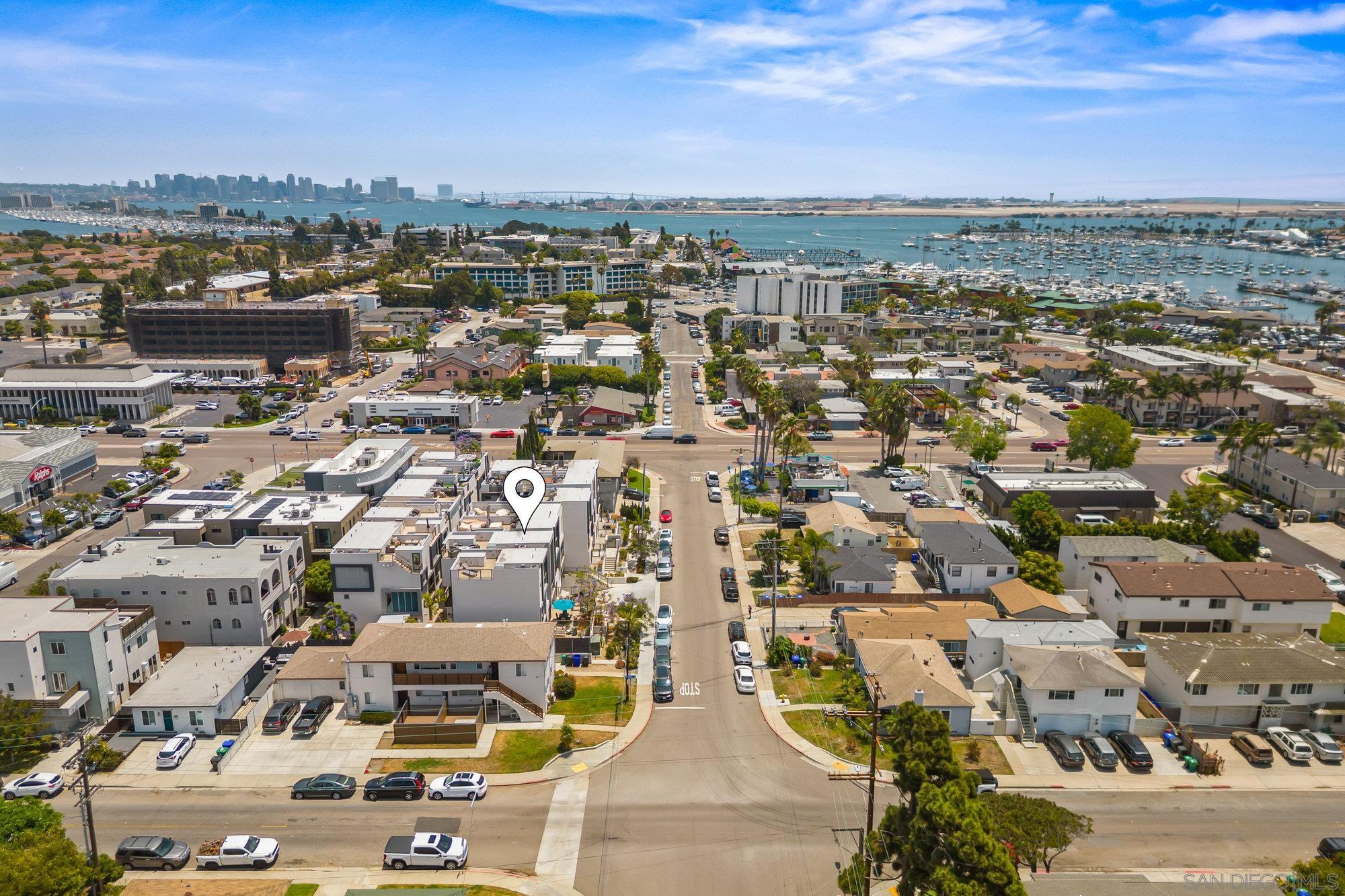 Detail Gallery Image 24 of 30 For 3030  Jarvis St  #2,  San Diego,  CA 92106 - 3 Beds | 3/1 Baths