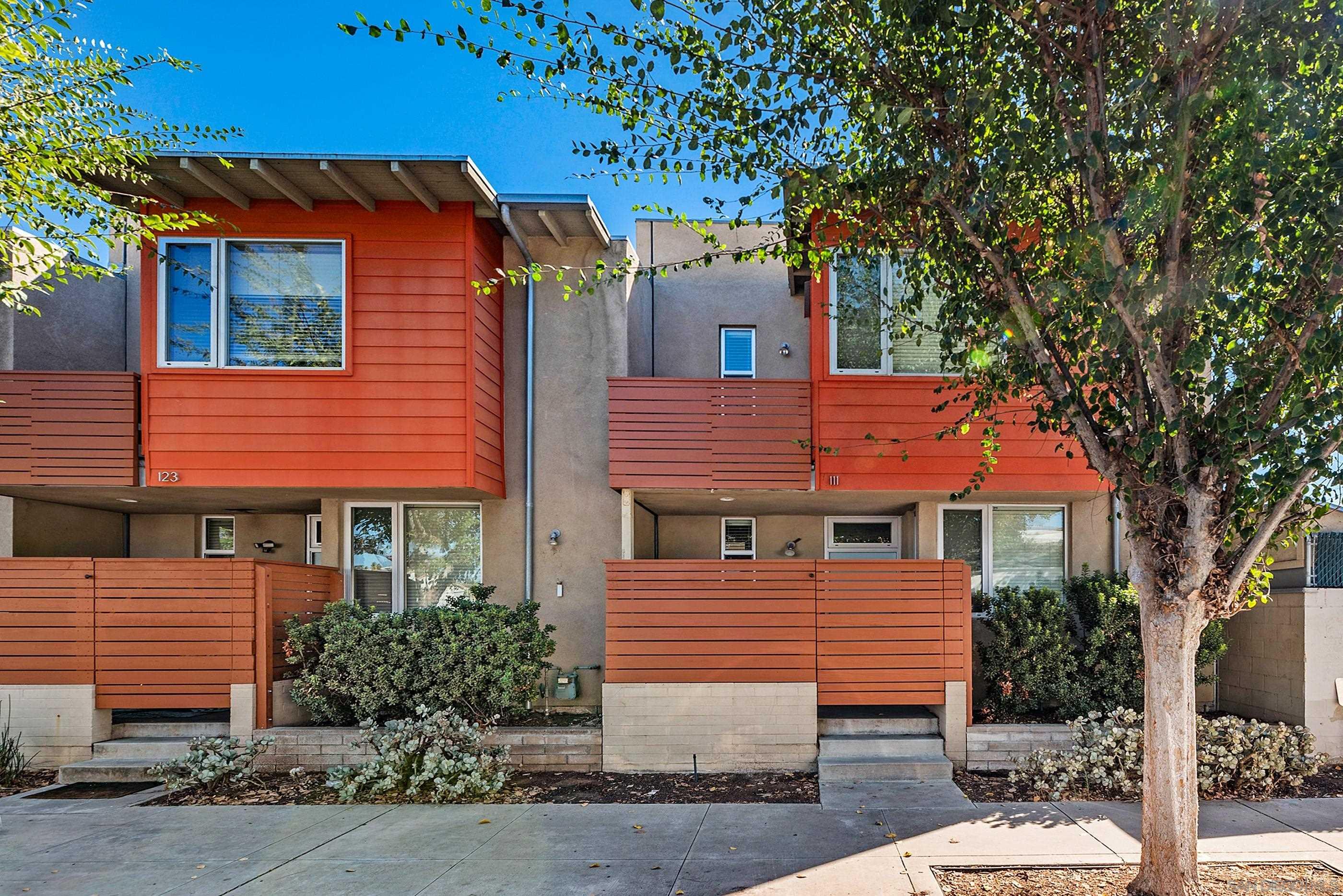 Detail Gallery Image 3 of 42 For 111  E Pennsylvania Ave, Escondido,  CA 92025 - 3 Beds | 3/1 Baths