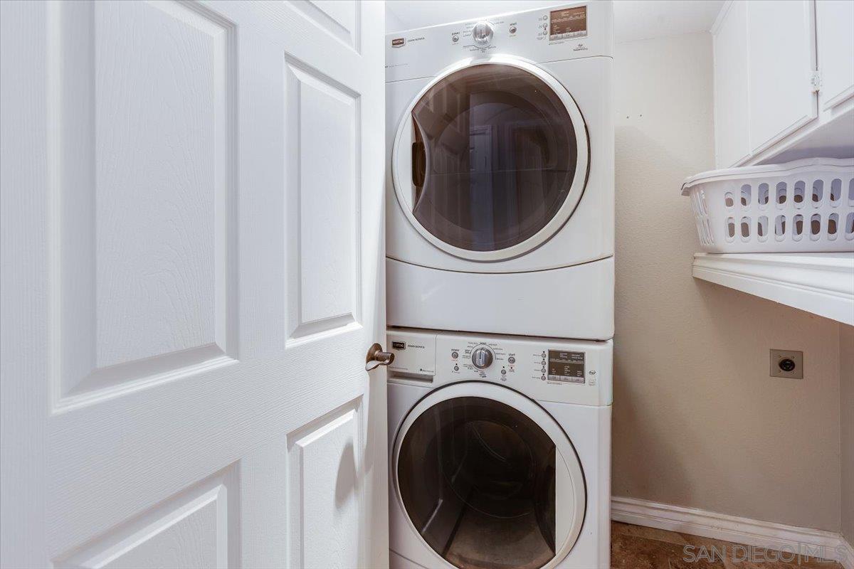 Detail Gallery Image 18 of 63 For 2451  Country View Gln, Escondido,  CA 92026 - 5 Beds | 3 Baths