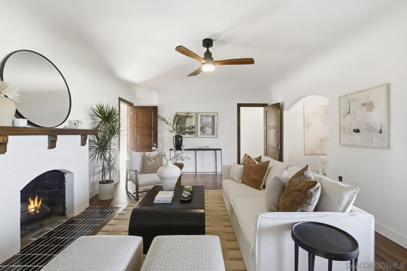 Front Image Thumbnail for SD250042726