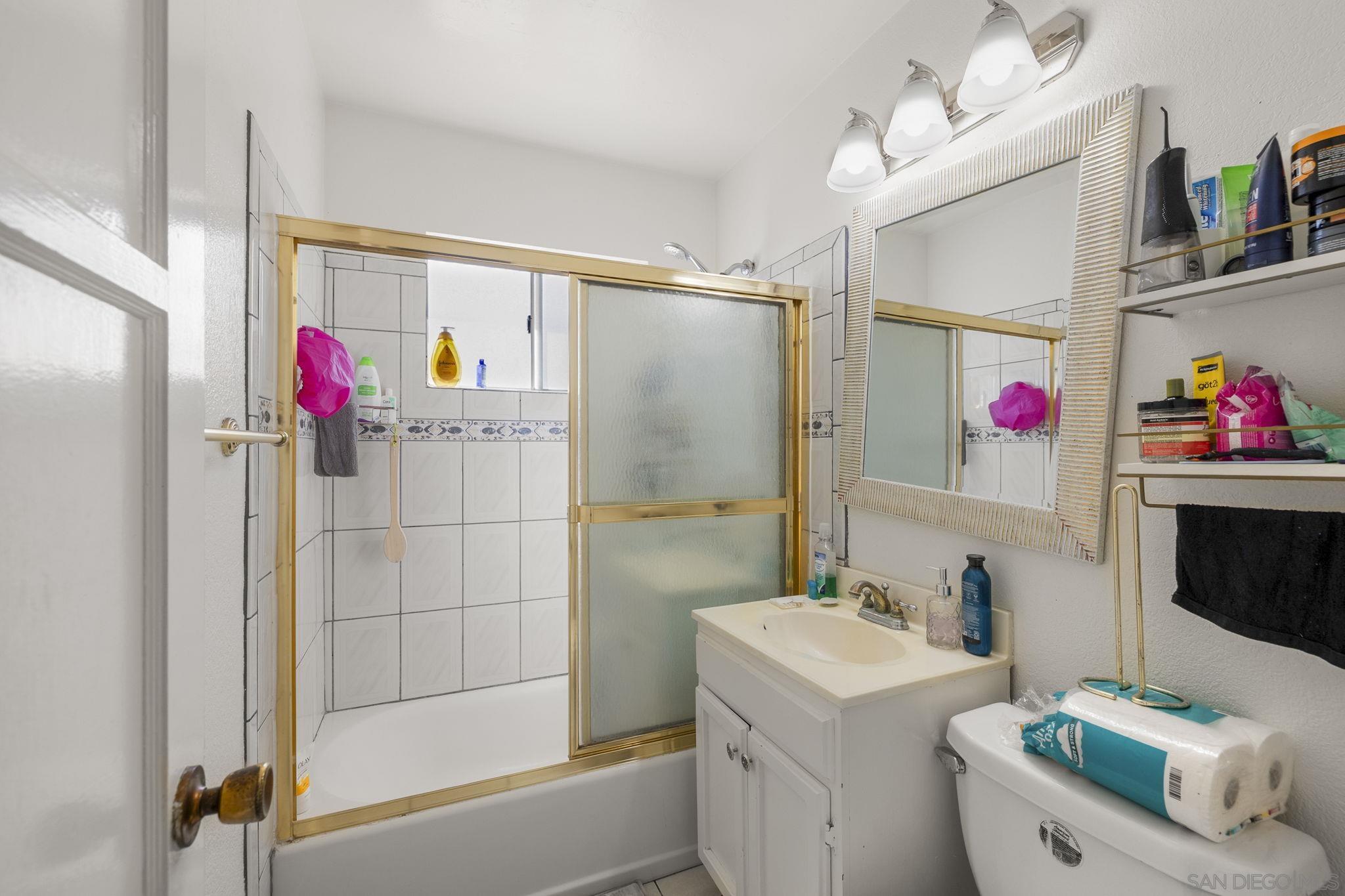 Detail Gallery Image 30 of 43 For 985  Fern Ave, Imperial Beach,  CA 91932 - 4 Beds | 2 Baths