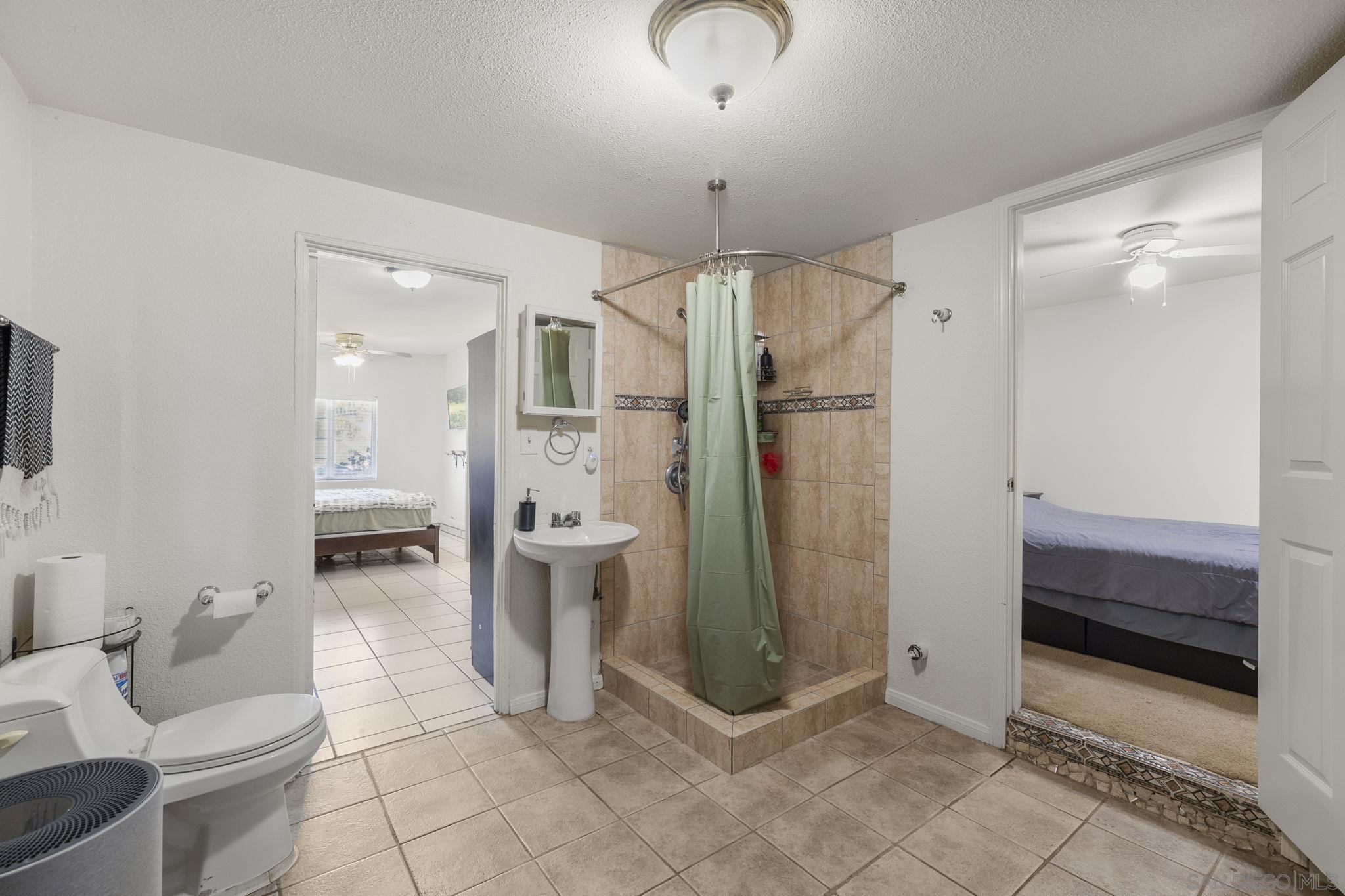 Detail Gallery Image 34 of 43 For 985  Fern Ave, Imperial Beach,  CA 91932 - 4 Beds | 2 Baths