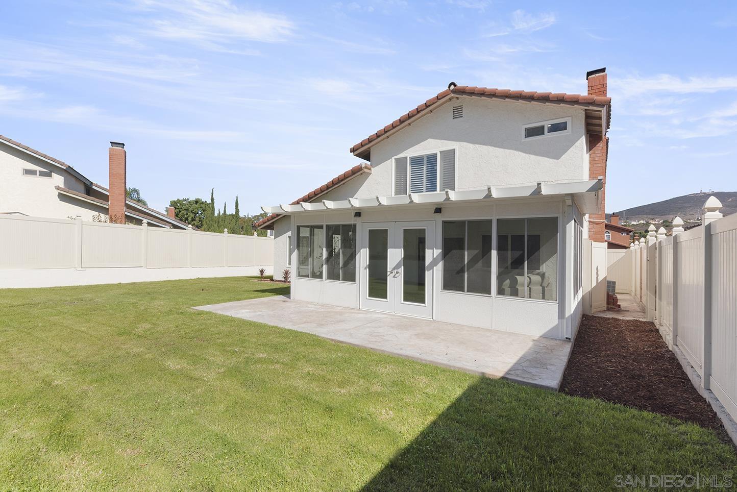 Detail Gallery Image 4 of 44 For 8985  Talca Ct, San Diego,  CA 92129 - 4 Beds | 2/1 Baths