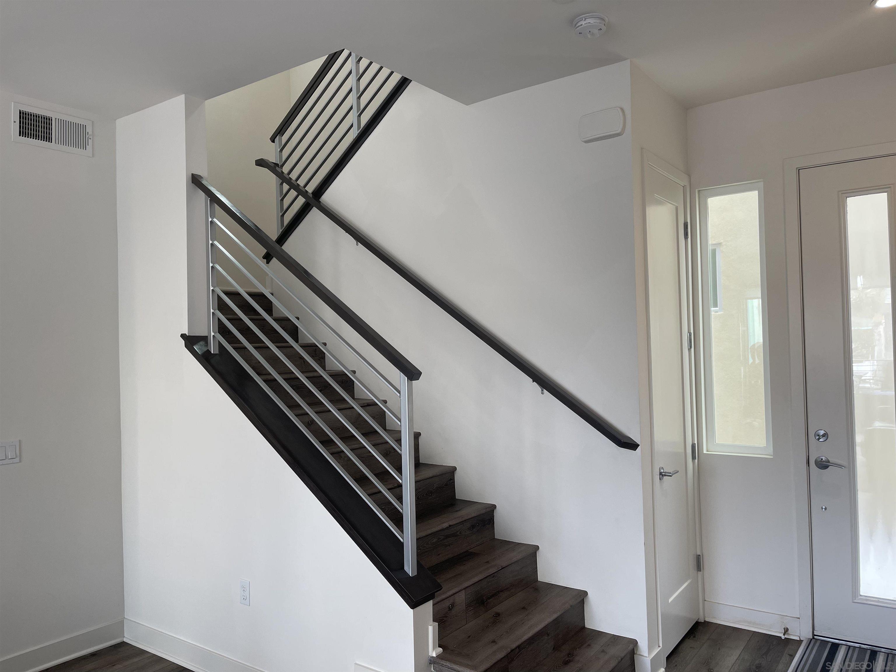 Detail Gallery Image 16 of 32 For 100  Evergreen Ave  2, Imperial Beach,  CA 91932 - 2 Beds | 2/1 Baths