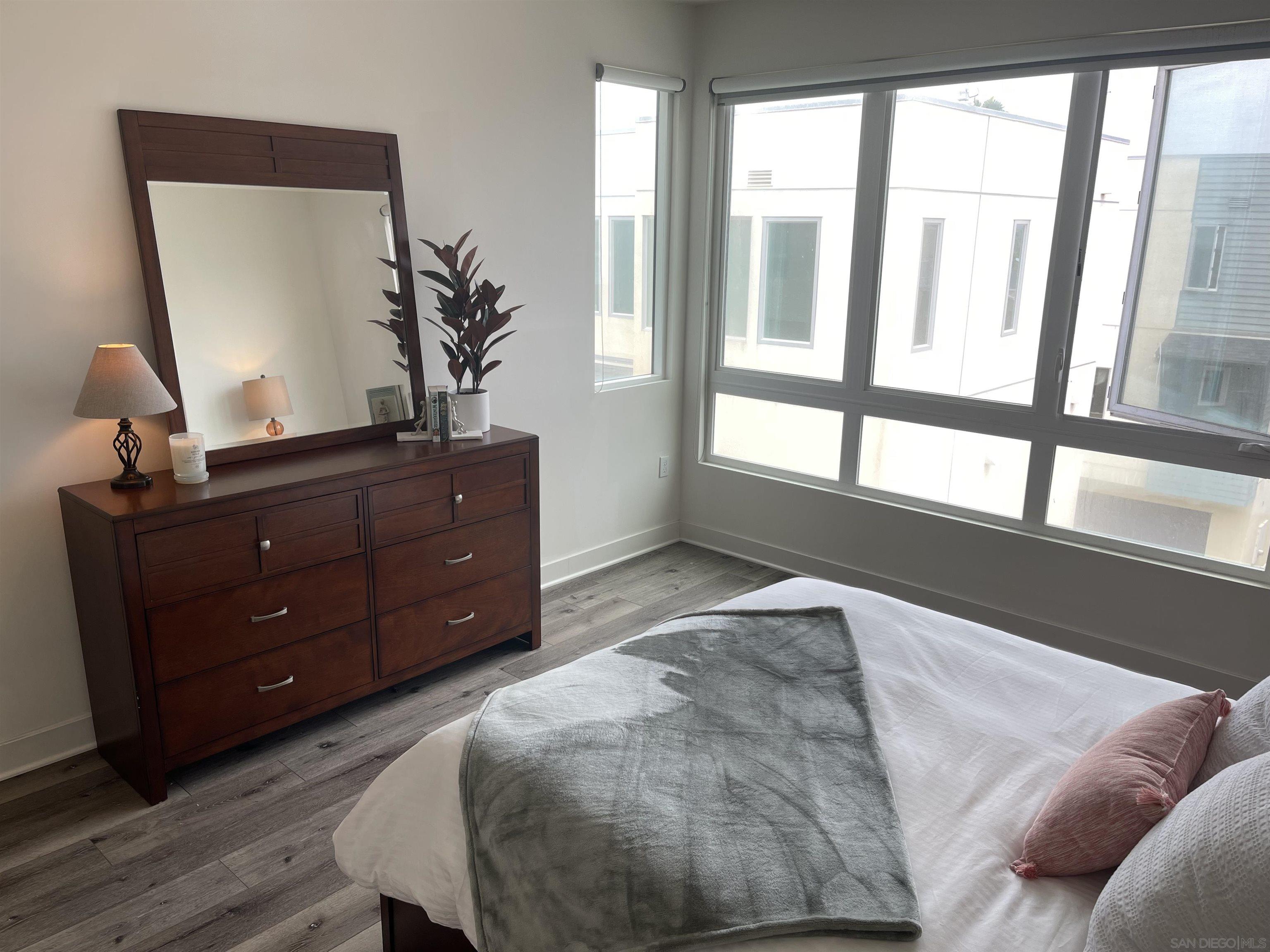 Detail Gallery Image 24 of 32 For 100  Evergreen Ave  2, Imperial Beach,  CA 91932 - 2 Beds | 2/1 Baths