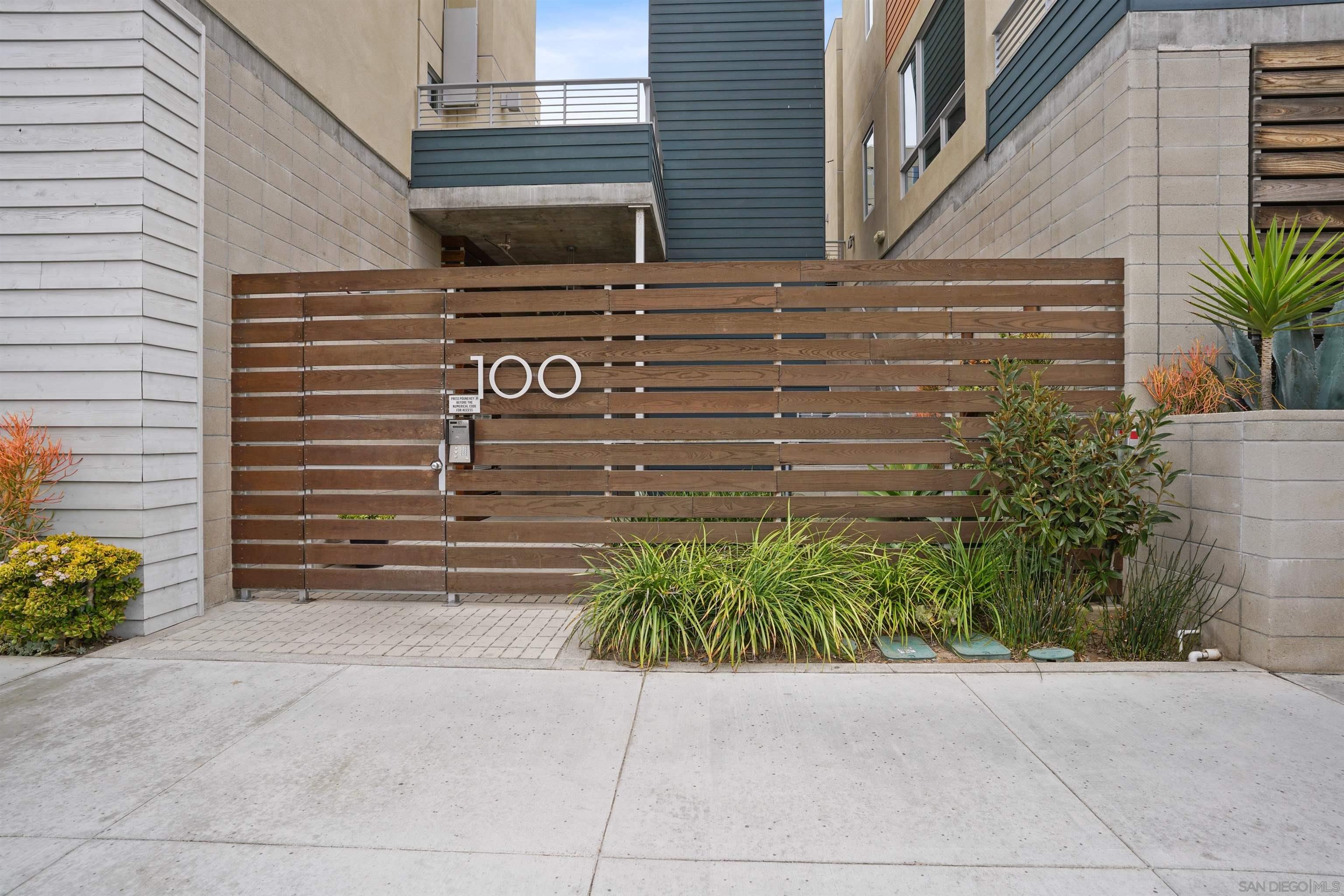 Detail Gallery Image 29 of 32 For 100  Evergreen Ave  2, Imperial Beach,  CA 91932 - 2 Beds | 2/1 Baths