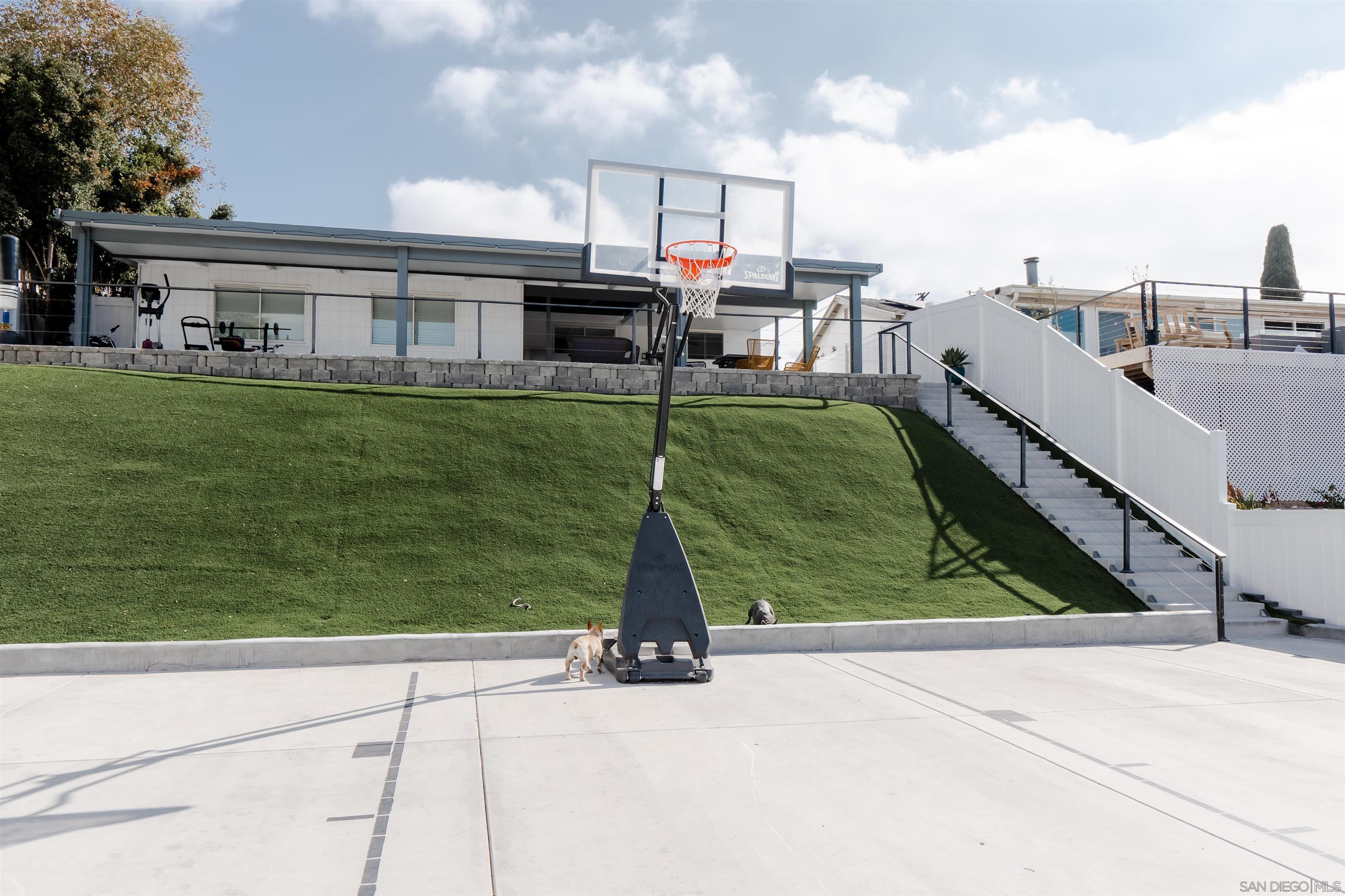 Detail Gallery Image 11 of 35 For 8207  Dorchester St, Spring Valley,  CA 91977 - 3 Beds | 2 Baths