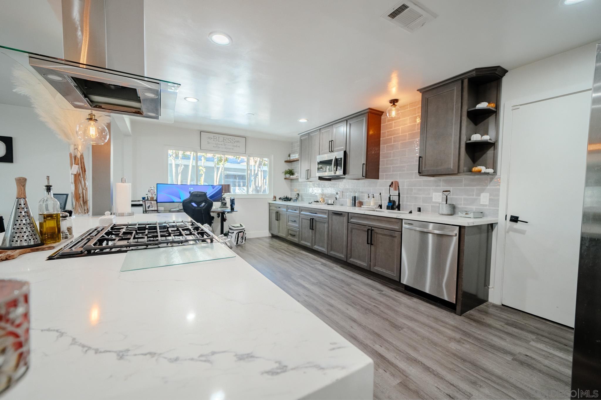 Detail Gallery Image 13 of 35 For 8207  Dorchester St, Spring Valley,  CA 91977 - 3 Beds | 2 Baths