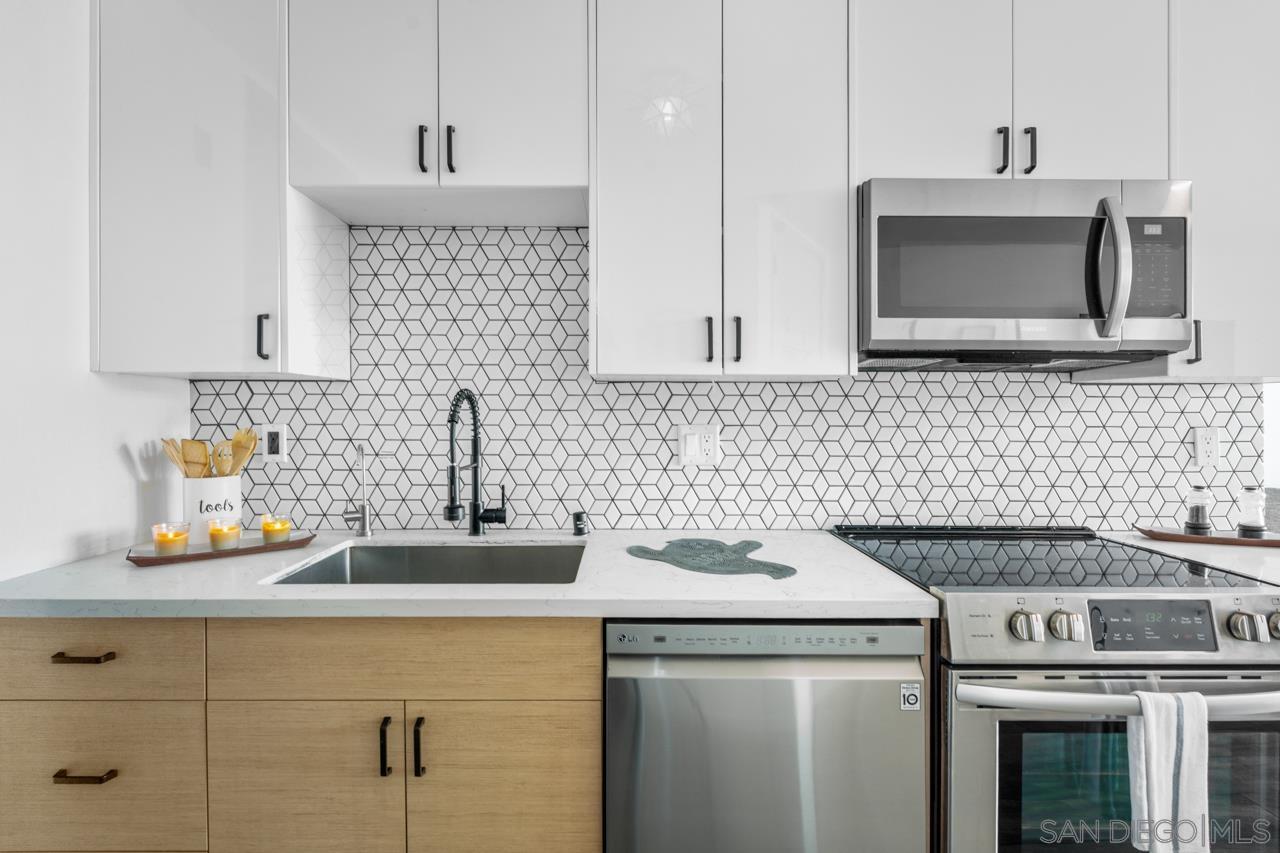 Detail Gallery Image 18 of 43 For 725  Redondo Ct  #21,  San Diego,  CA 92109 - 1 Beds | 1 Baths