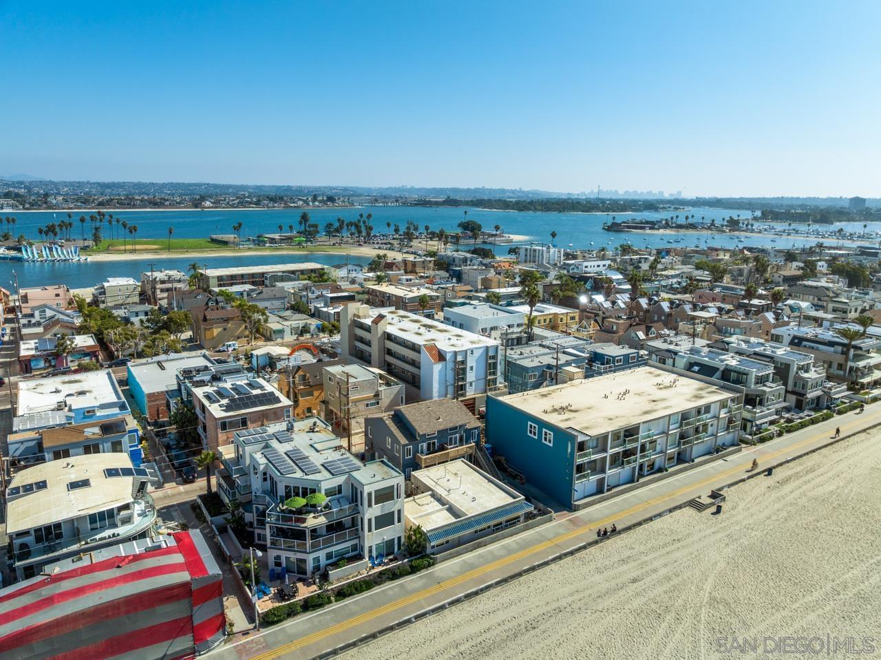 Detail Gallery Image 38 of 43 For 725  Redondo Ct  #21,  San Diego,  CA 92109 - 1 Beds | 1 Baths