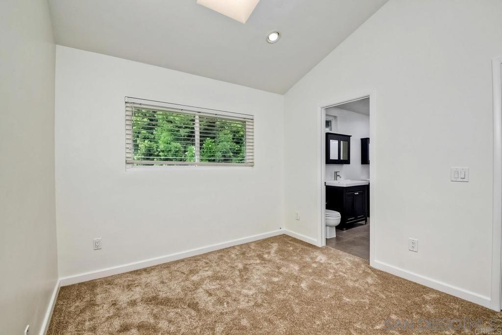 Detail Gallery Image 14 of 18 For 509  Turfwood Ln, Solana Beach,  CA 92075 - 3 Beds | 2 Baths