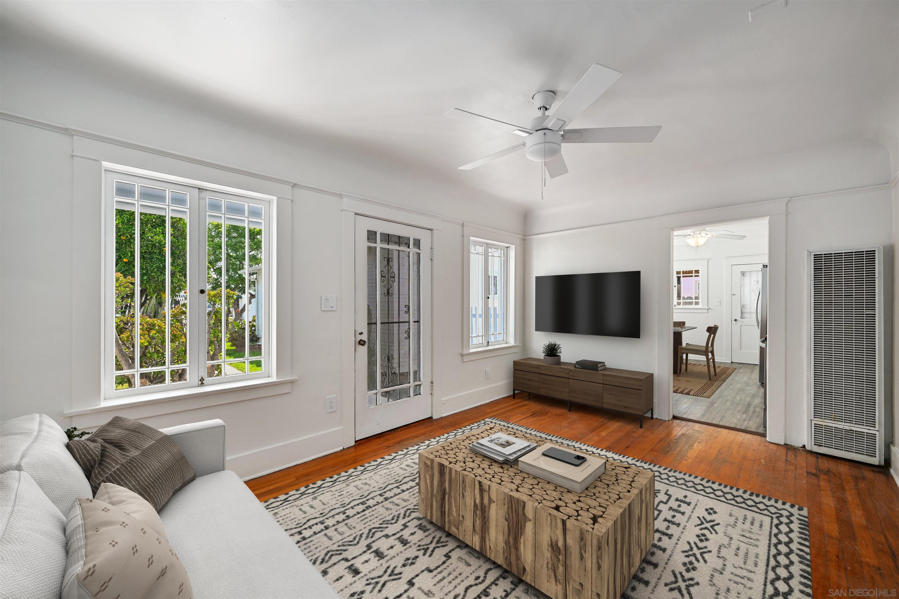 Detail Gallery Image 3 of 23 For 3526  Georgia St, San Diego,  CA 92103 - 3 Beds | 2 Baths