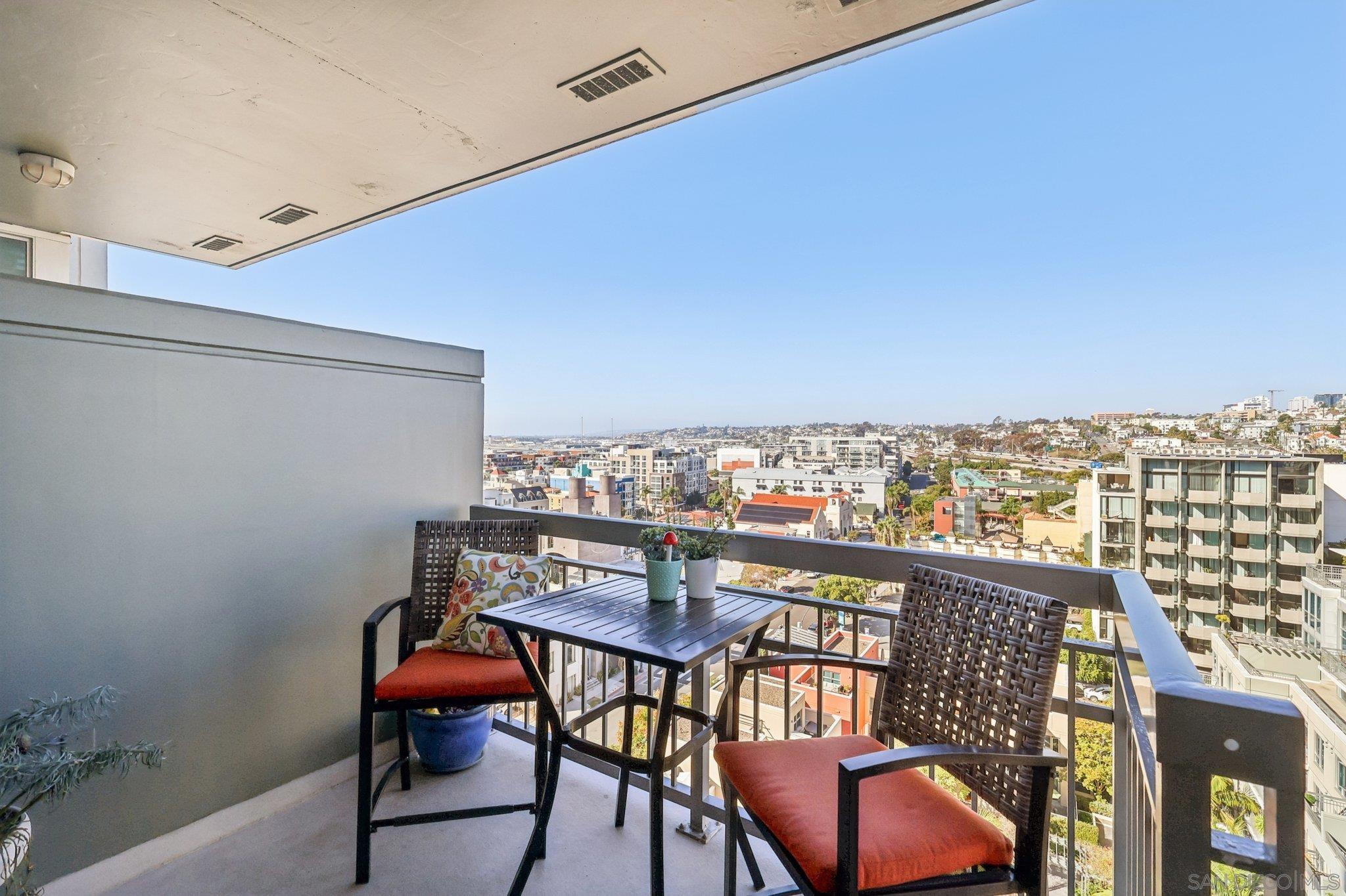 Detail Gallery Image 5 of 48 For 300 W Beech St  #1105,  San Diego,  CA 92101 - 1 Beds | 1 Baths