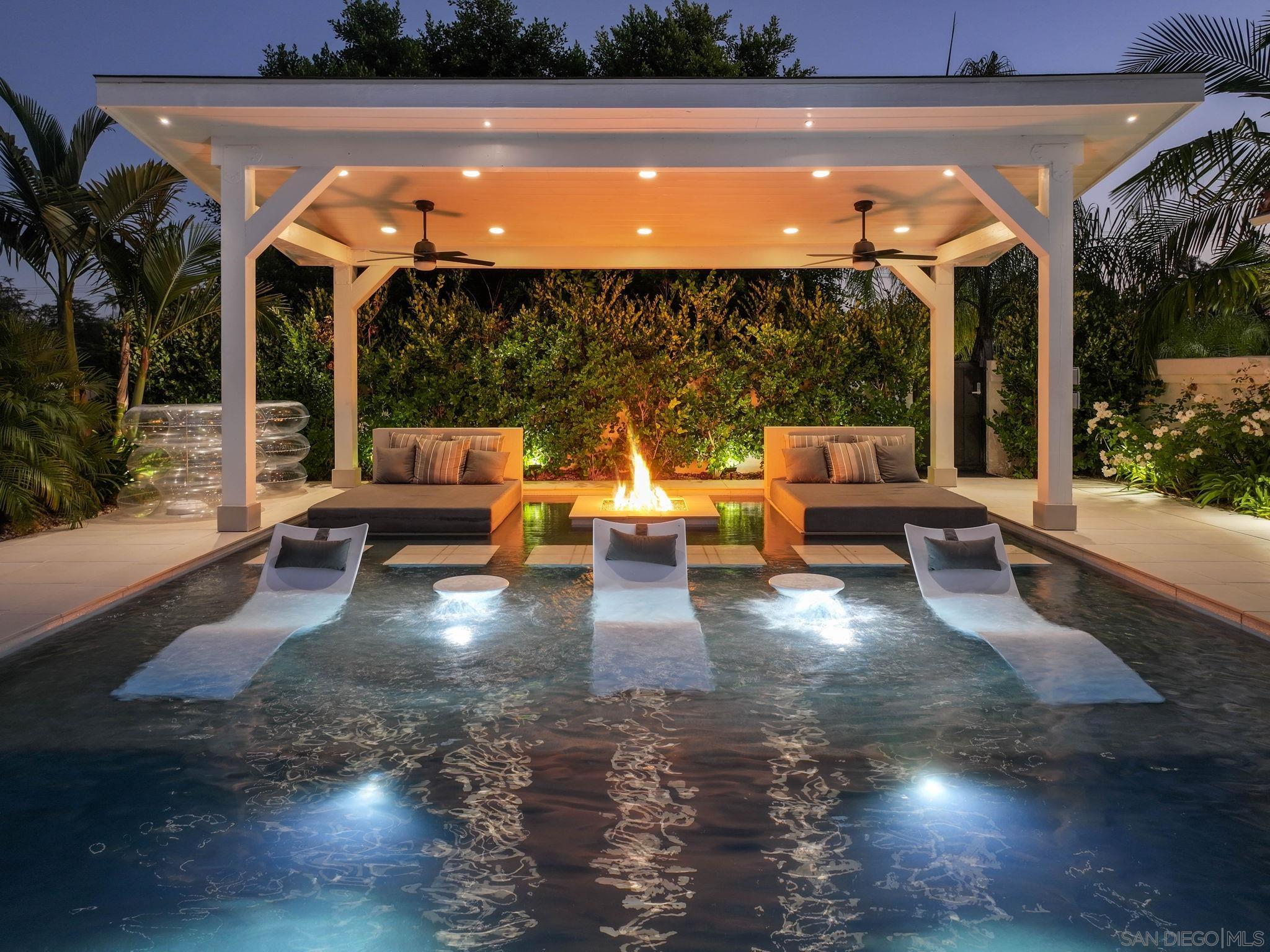 Detail Gallery Image 24 of 58 For 10732  Fuerte Dr, La Mesa,  CA 91941 - 5 Beds | 4/1 Baths