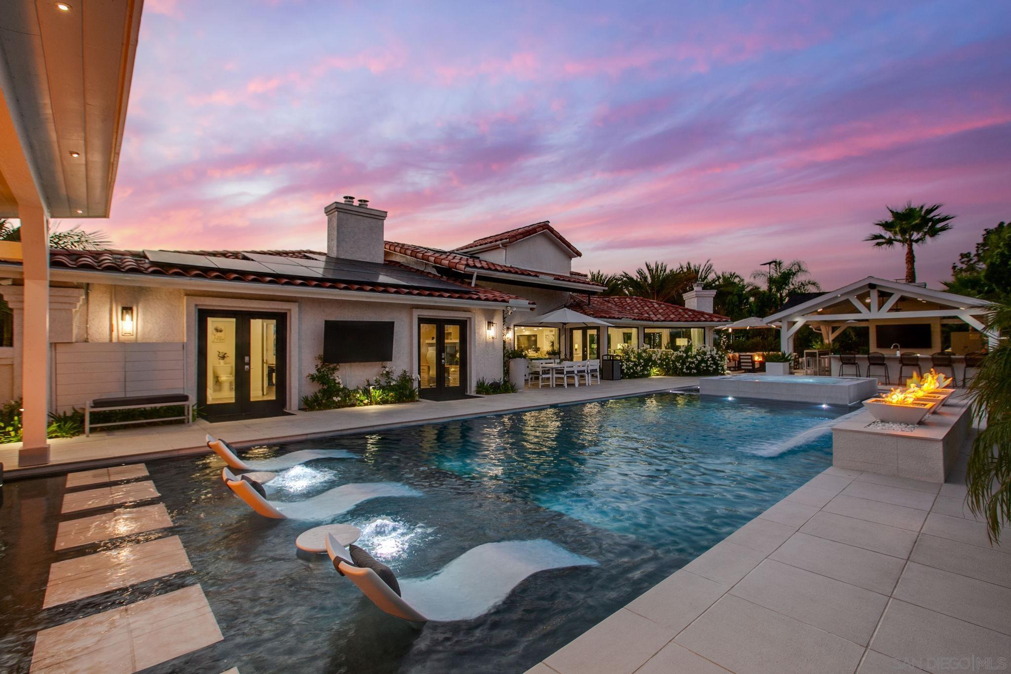 Detail Gallery Image 28 of 58 For 10732  Fuerte Dr, La Mesa,  CA 91941 - 5 Beds | 4/1 Baths