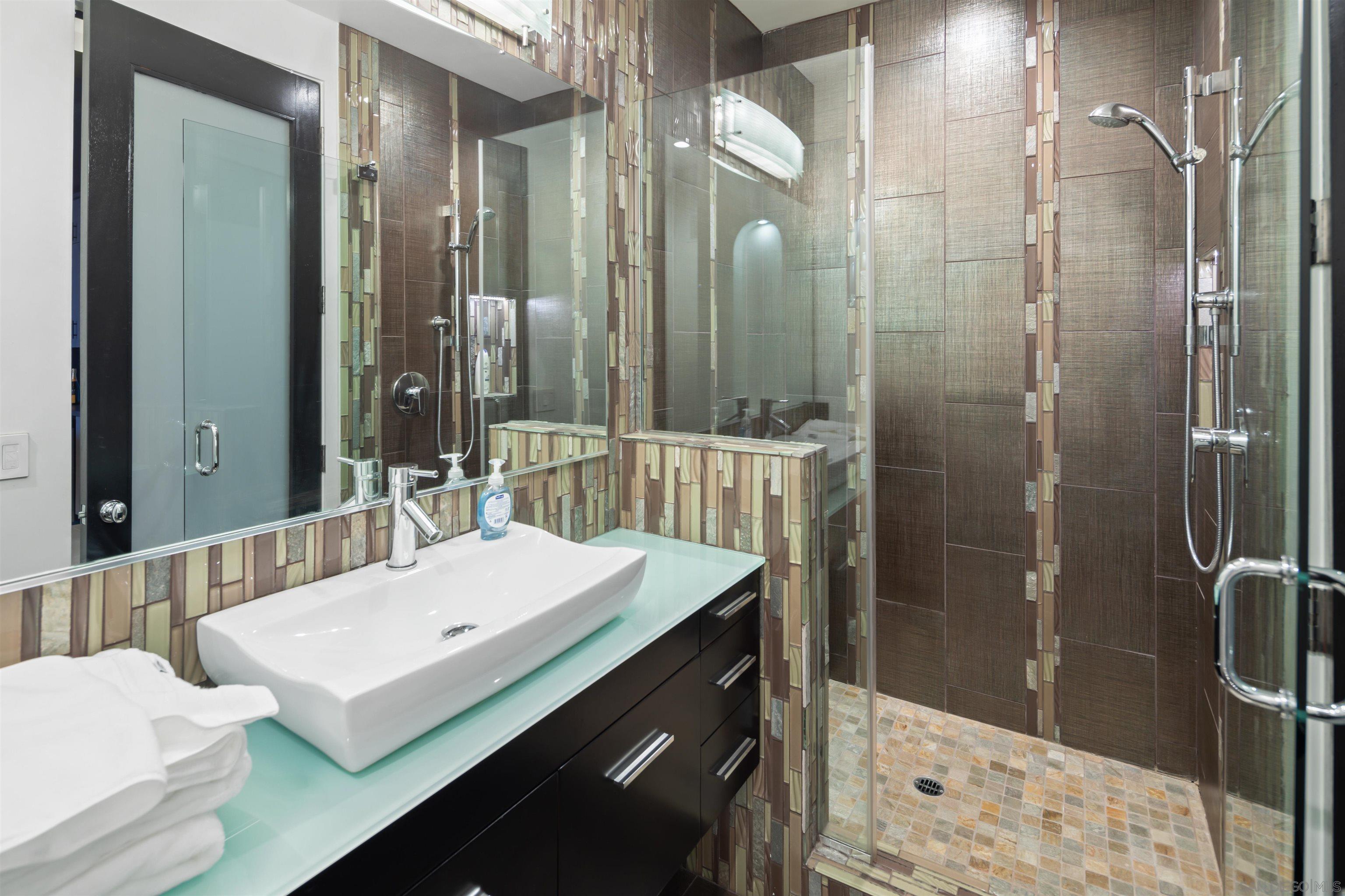 Detail Gallery Image 16 of 75 For 3515  Union St, San Diego,  CA 92103 - 4 Beds | 3/1 Baths