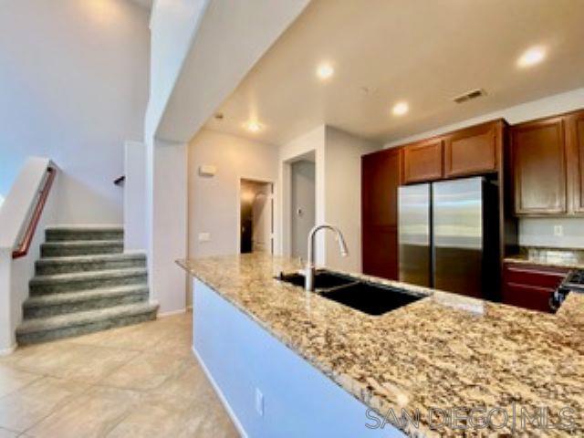 Detail Gallery Image 13 of 32 For 9965  Watergum Trail, Santee,  CA 92071 - 4 Beds | 3/1 Baths