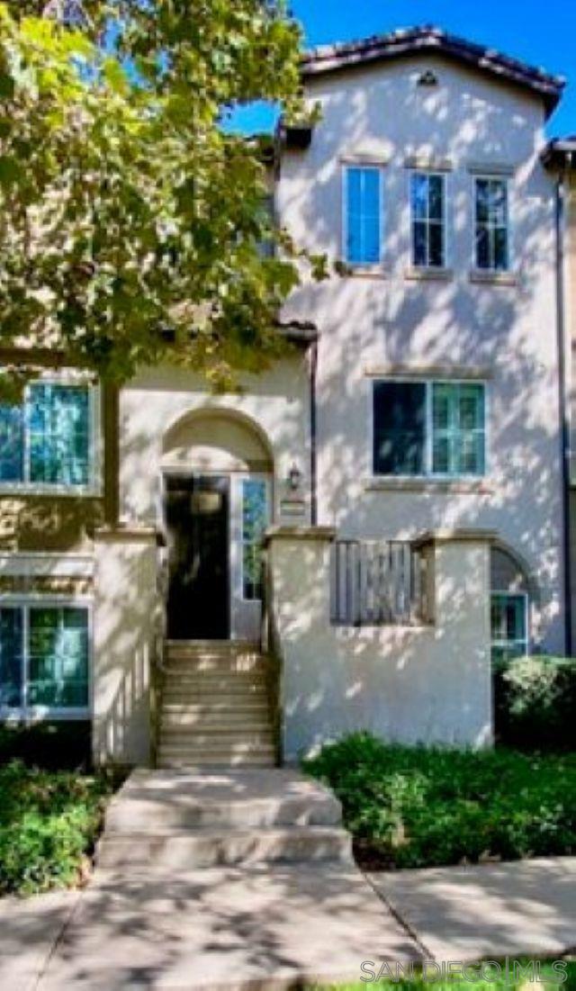 Detail Gallery Image 4 of 32 For 9965  Watergum Trail, Santee,  CA 92071 - 4 Beds | 3/1 Baths