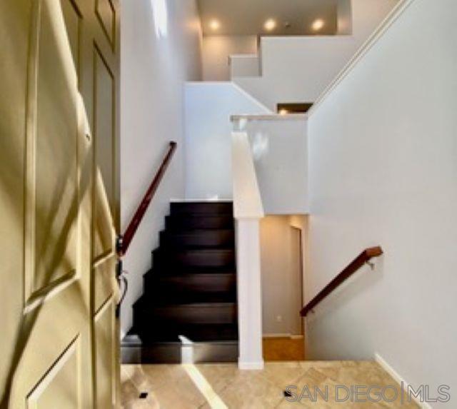 Detail Gallery Image 5 of 32 For 9965  Watergum Trail, Santee,  CA 92071 - 4 Beds | 3/1 Baths