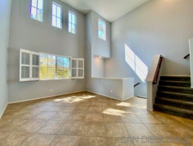 Detail Gallery Image 9 of 32 For 9965  Watergum Trail, Santee,  CA 92071 - 4 Beds | 3/1 Baths