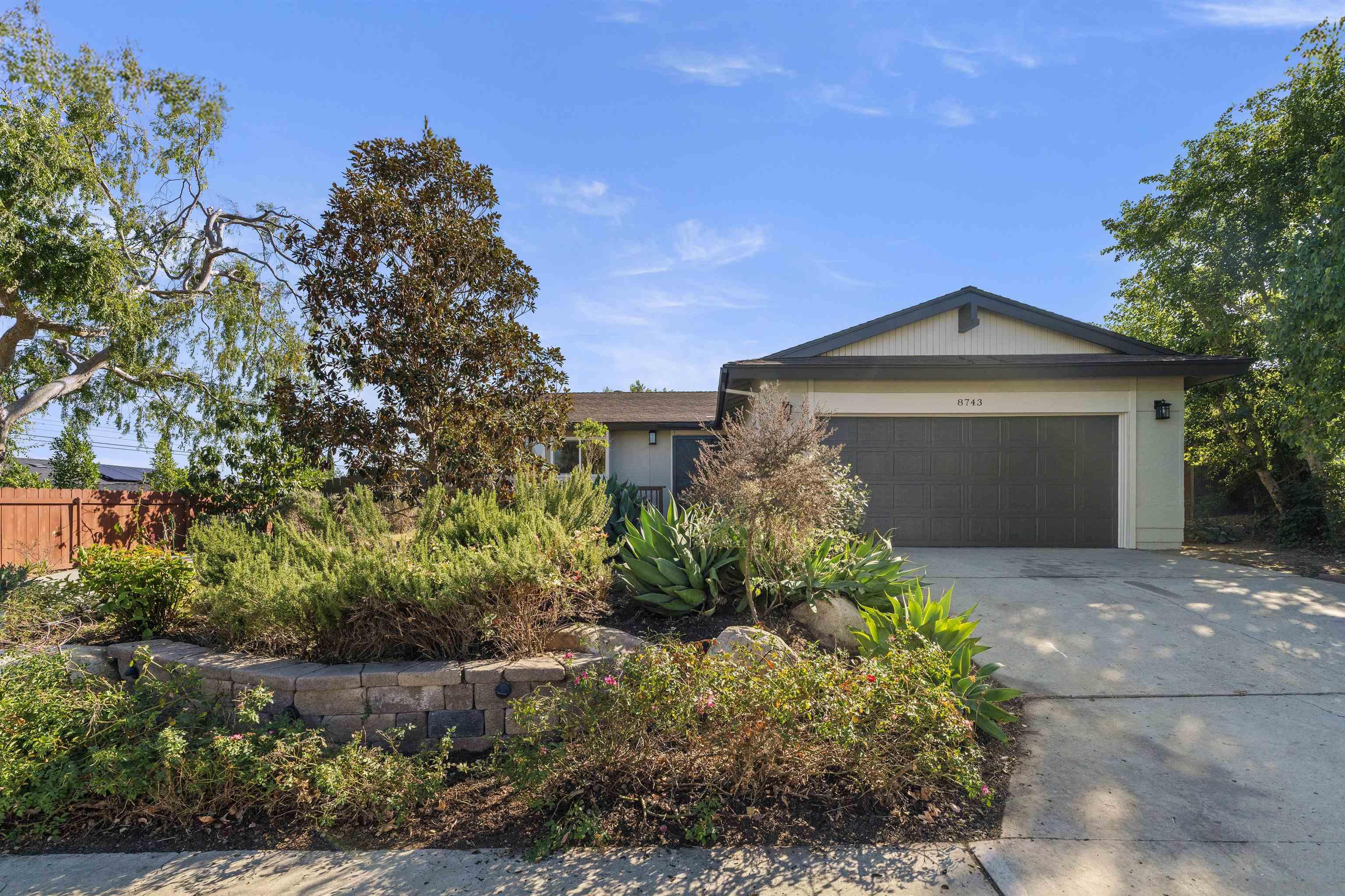 Front Image Thumbnail for SD250042777