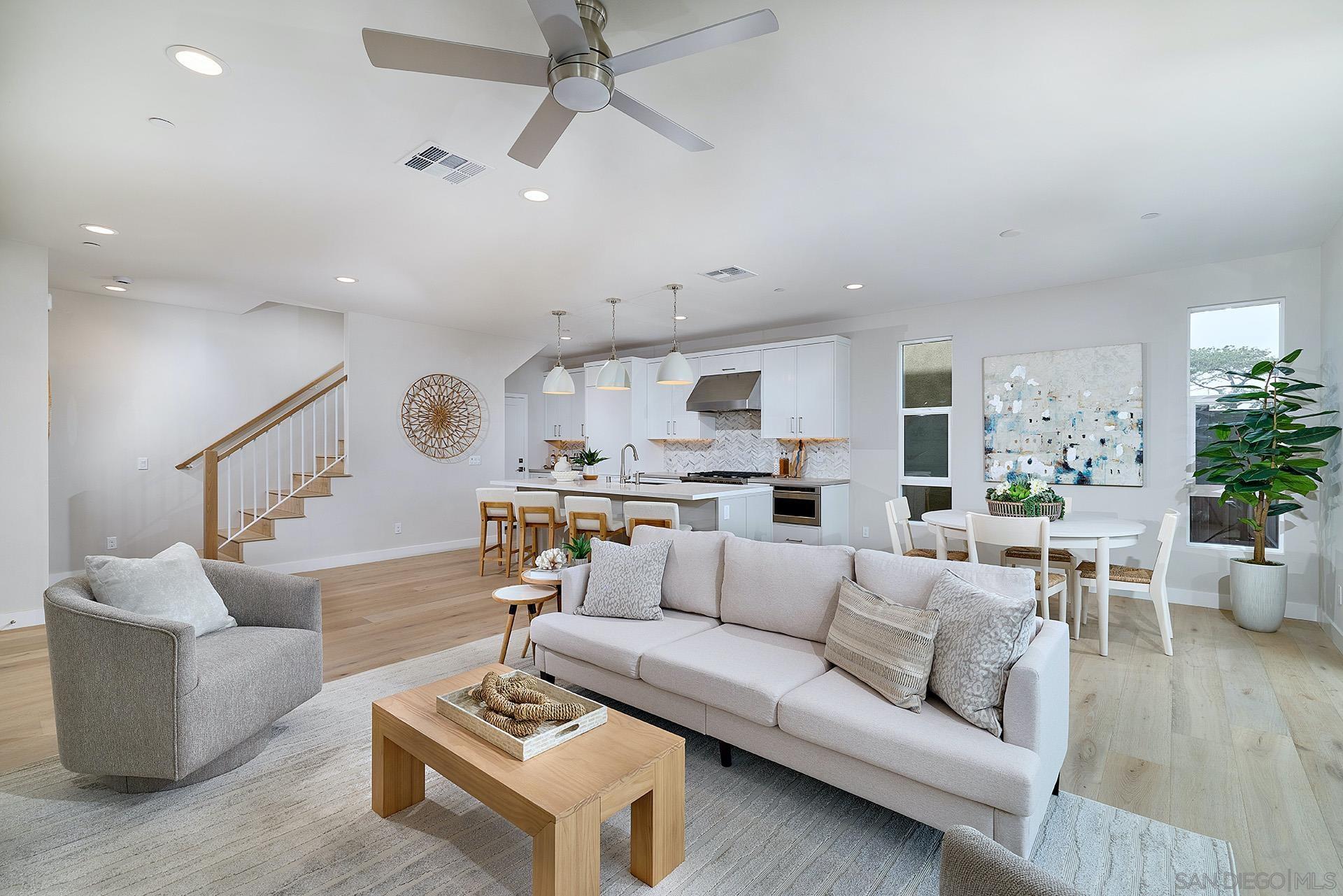 Detail Gallery Image 2 of 24 For 551 N Vulcan Ave, Encinitas,  CA 92024 - 3 Beds | 2/1 Baths