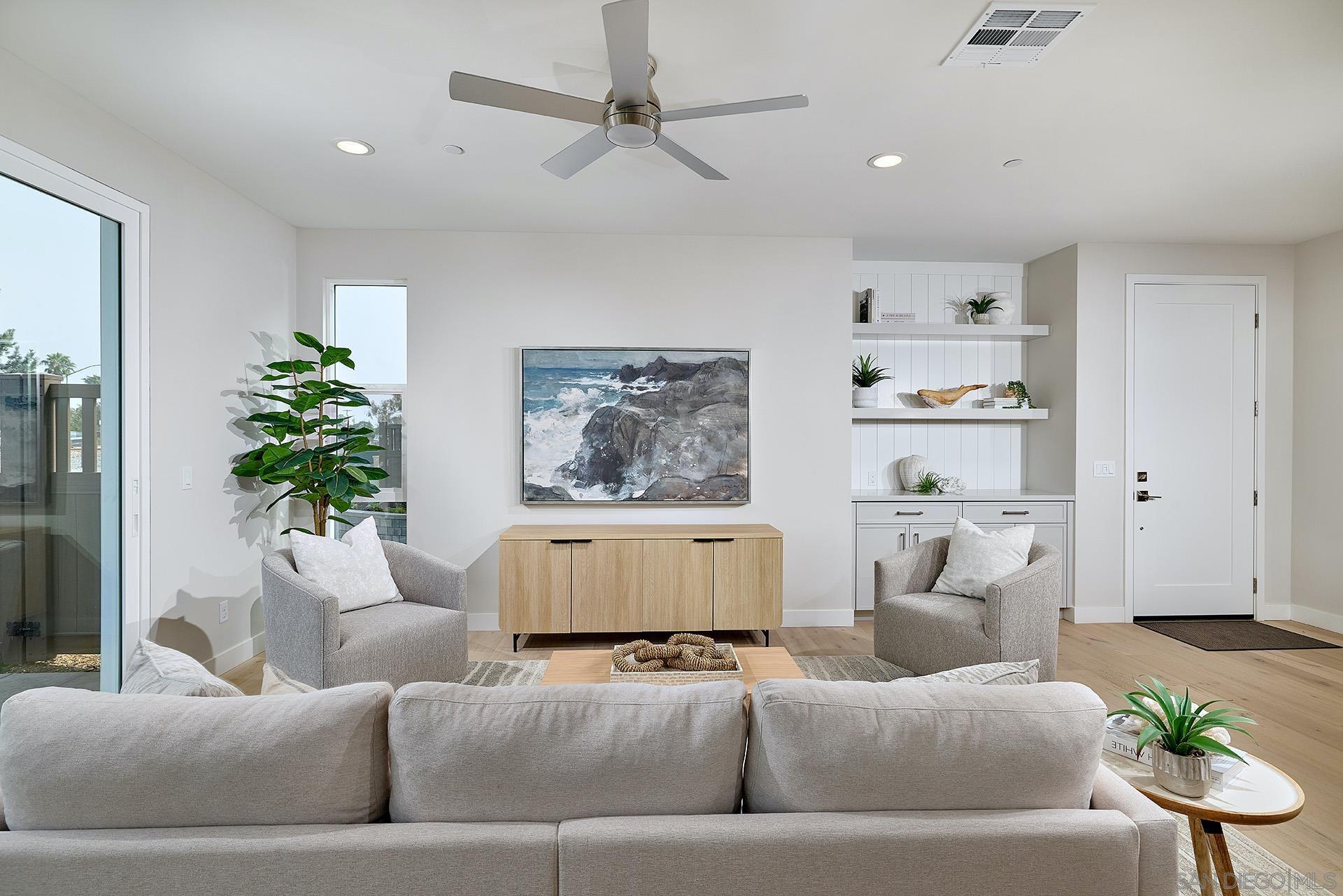 Detail Gallery Image 5 of 24 For 551 N Vulcan Ave, Encinitas,  CA 92024 - 3 Beds | 2/1 Baths