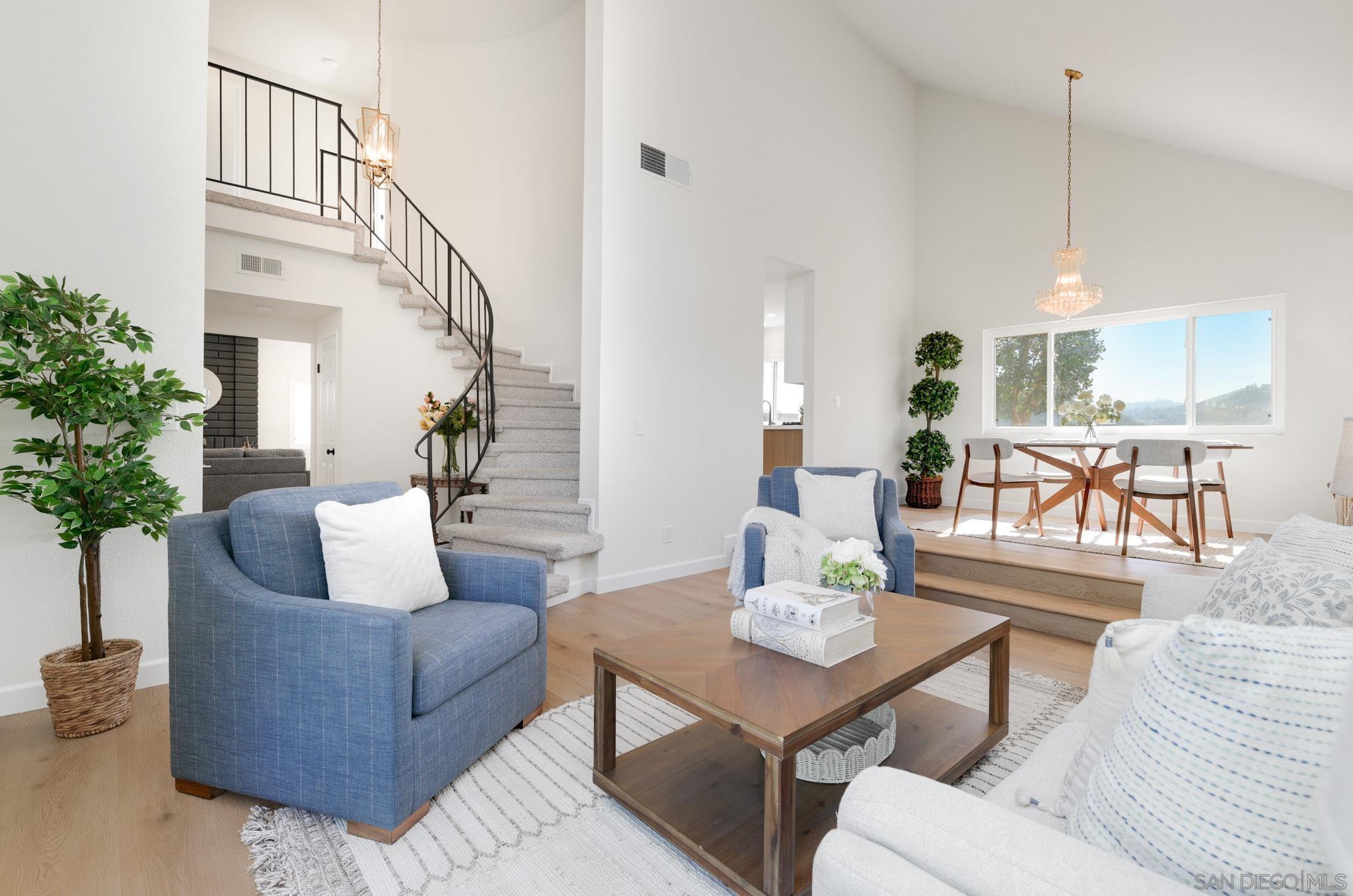 Front Image Thumbnail for SD250042781