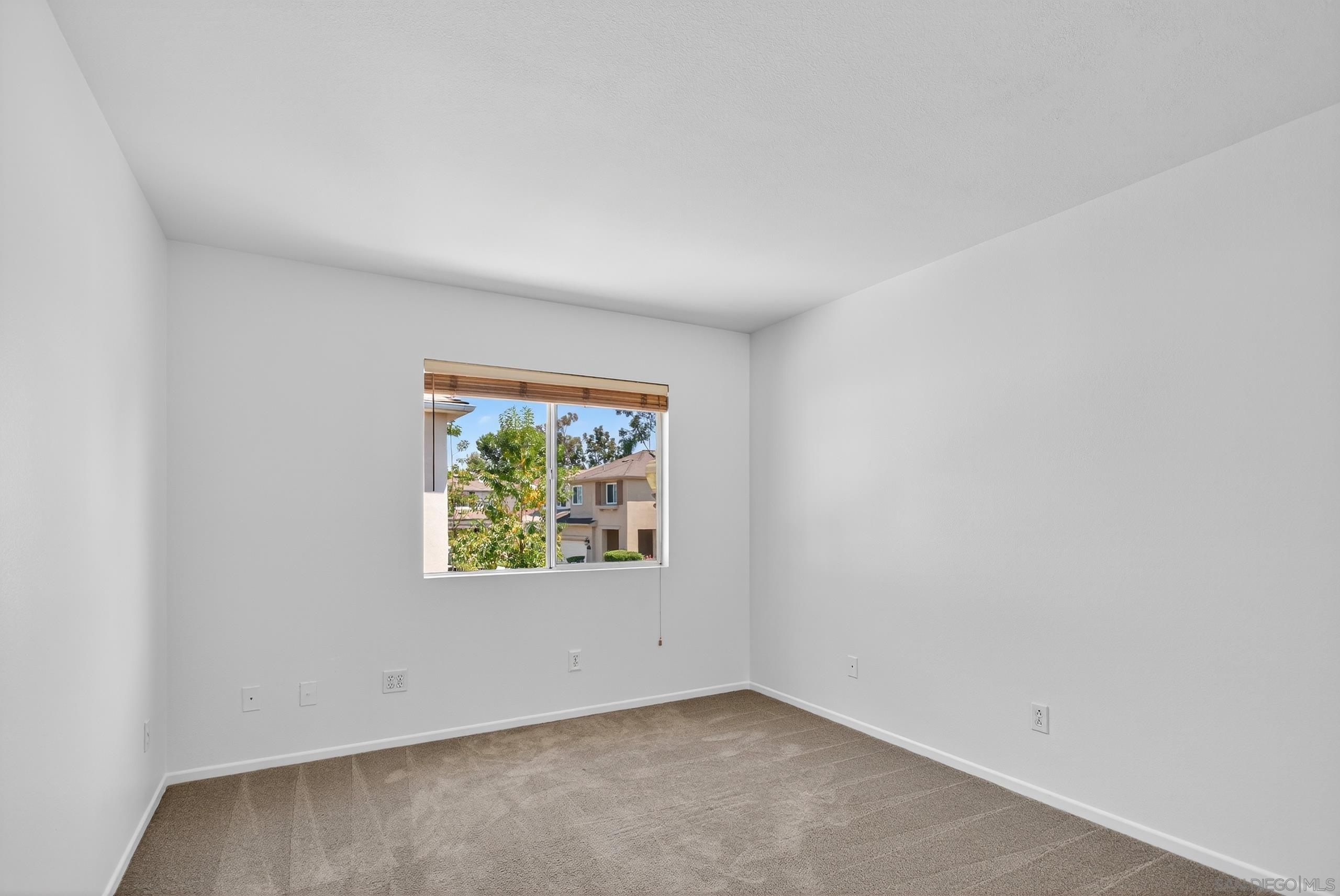 Detail Gallery Image 21 of 38 For 3097 W Canyon Ave., San Diego,  CA 92123 - 3 Beds | 2/1 Baths