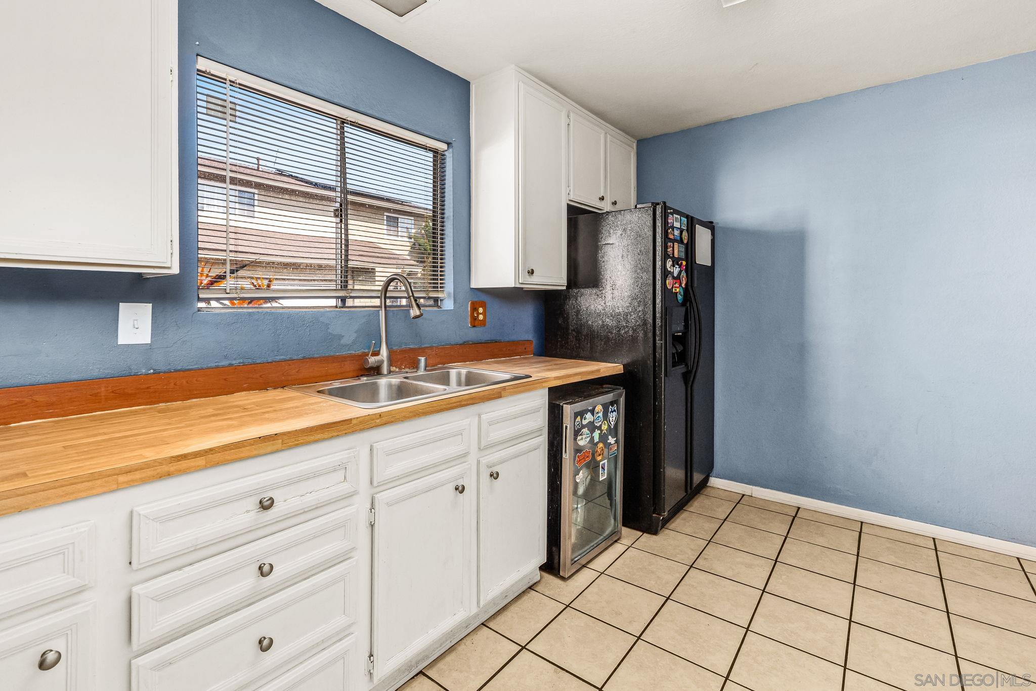 Detail Gallery Image 12 of 25 For 832  Hollister Street  #UNIT B,  San Diego,  CA 92154 - 3 Beds | 2 Baths
