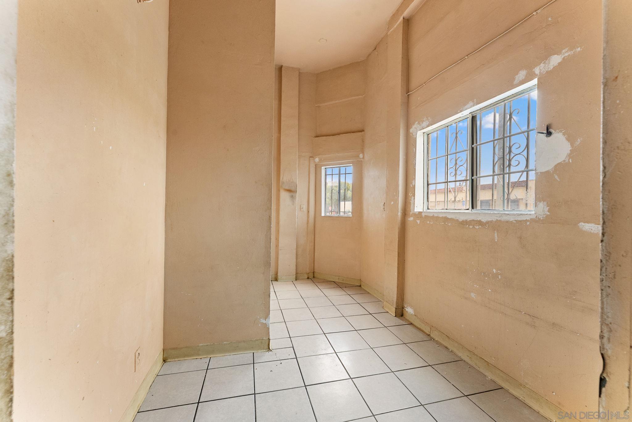 Detail Gallery Image 22 of 26 For 2980  K St, San Diego,  CA 92102 - – Beds | – Baths