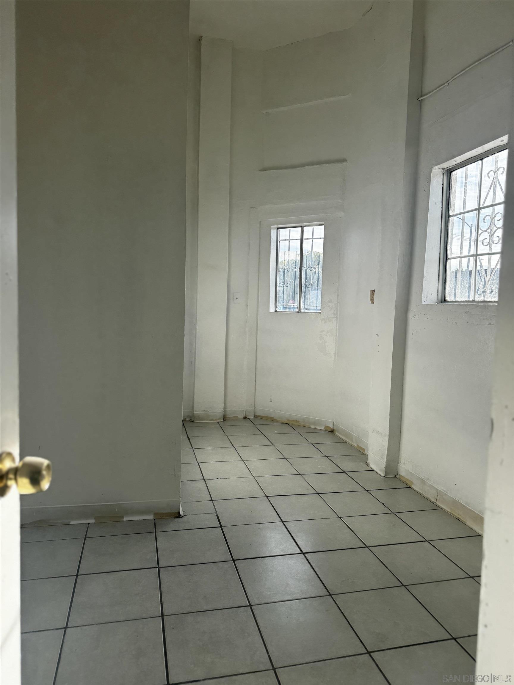 Detail Gallery Image 22 of 23 For 2980  K St, San Diego,  CA 92102 - – Beds | – Baths